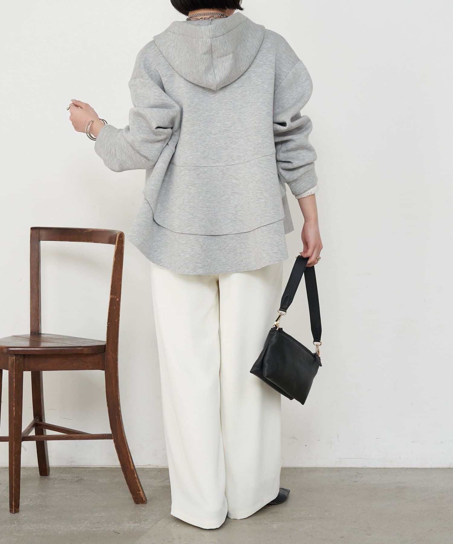 Jena　espace merveilleux(ジェナ　エスパスメルヴェイユ) 【新色追加/再入荷決定】フリル切替パーカー