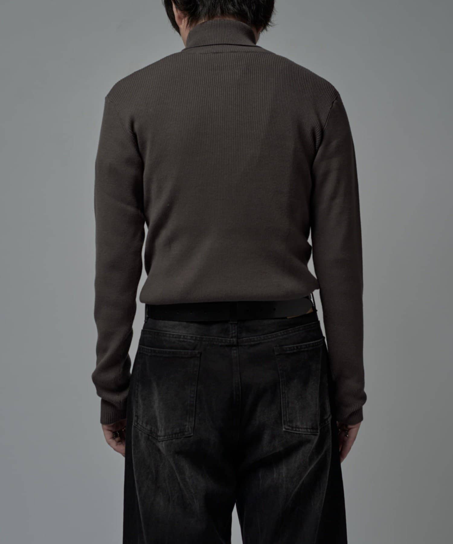 Lui's(ルイス) スリムタートルニット