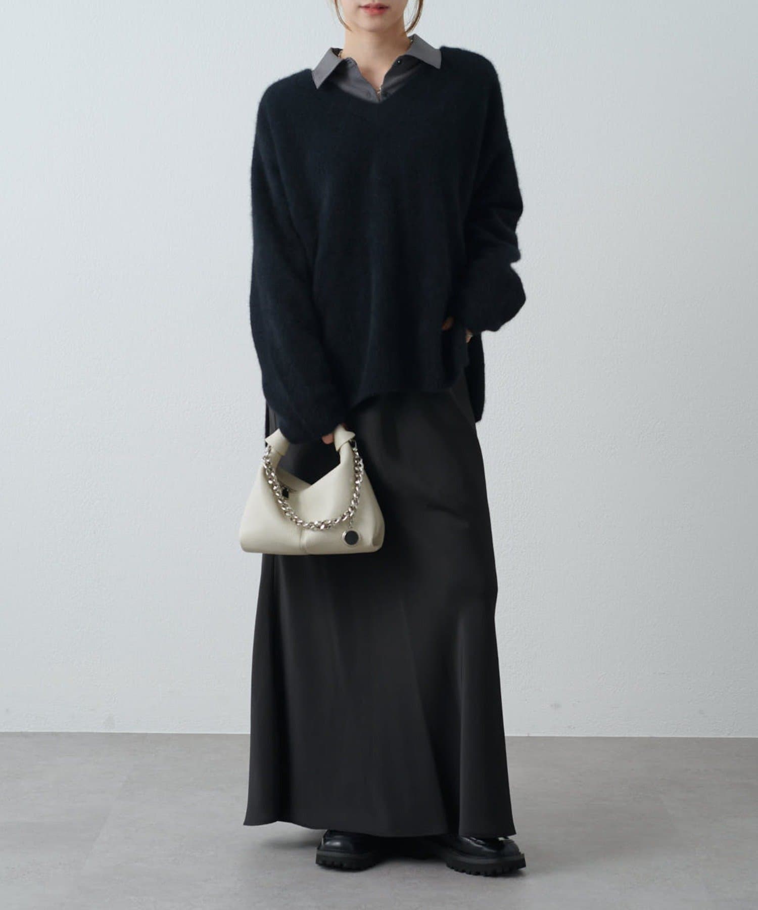 Lui's(ルイス) ウールライトVネックニット