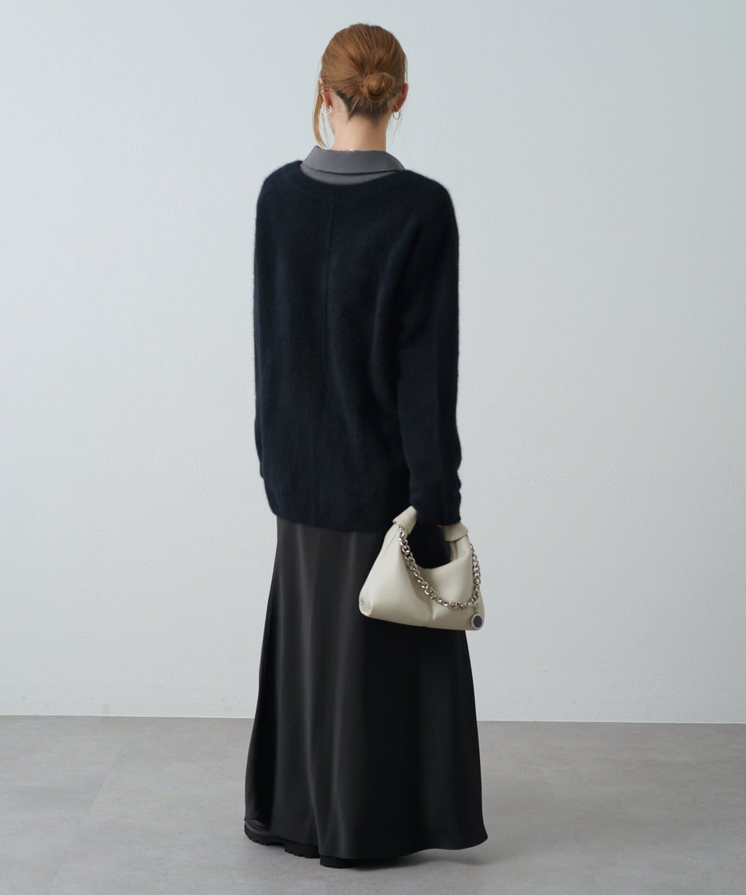 Lui's(ルイス) ウールライトVネックニット