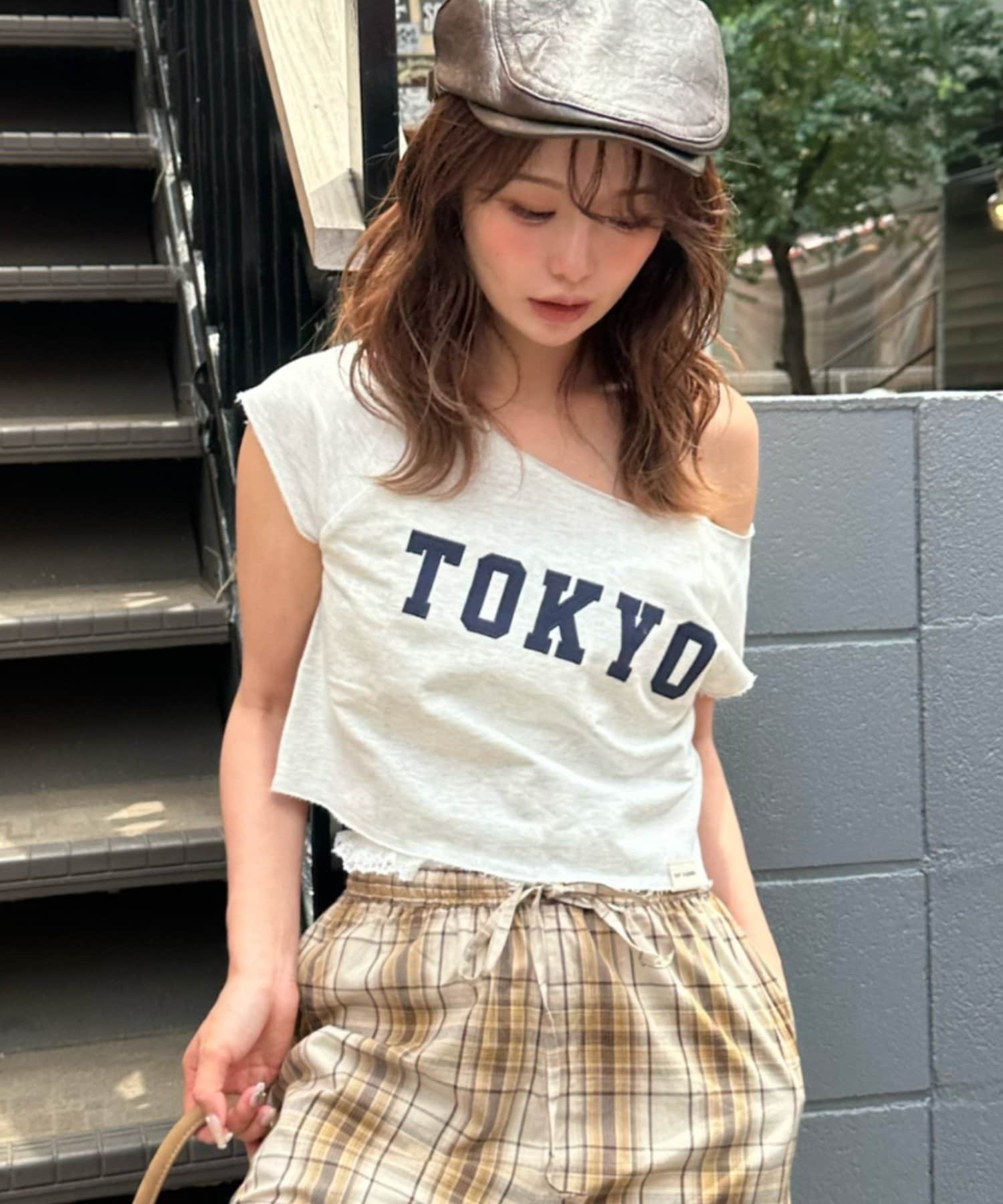ー 商品コメント ー・チビTシャツとタンクの合わせでトレンドンなレイヤードスタイルが叶う。・切りっぱなしのデザインがヴィンテージっぽさを演出。・ショート丈とコンパクトなシルエットが着痩せ効果もー スタ