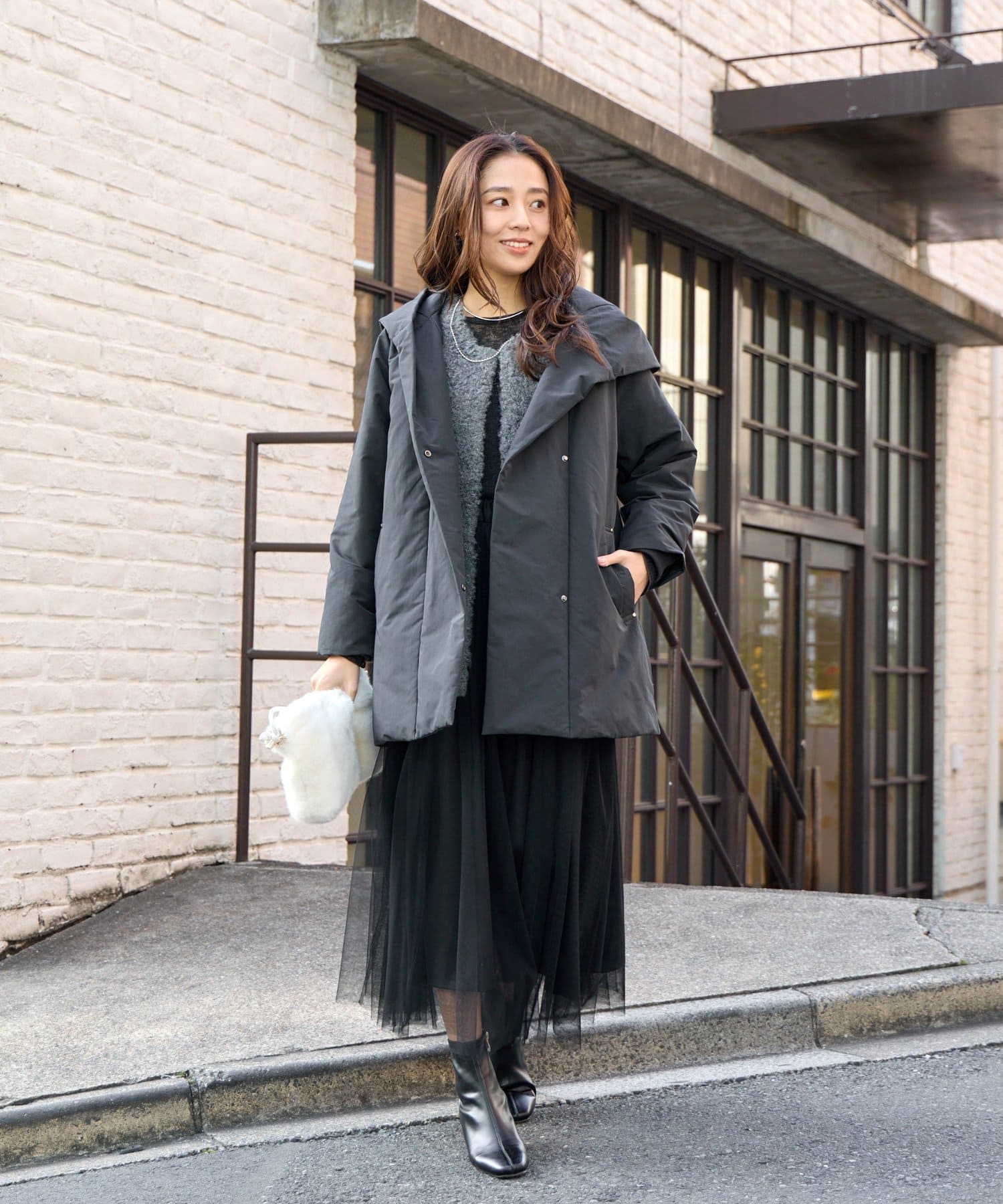 un dix cors(アンディコール) 《上品スッキリ見え◎》マットランブラークロスロングダウンコート