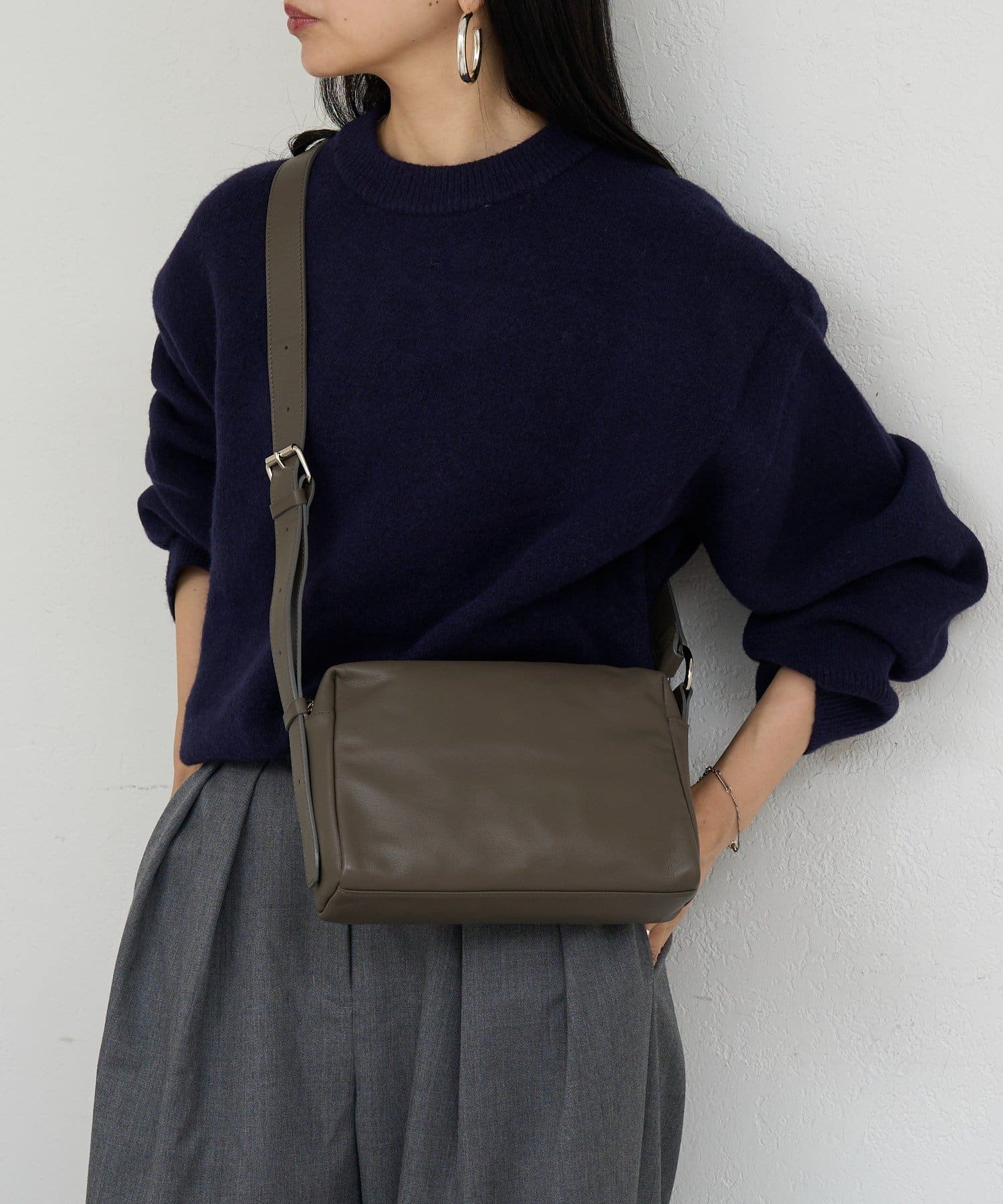 russet(ラシット) 《WEB限定》レザースクエアショルダーバッグ