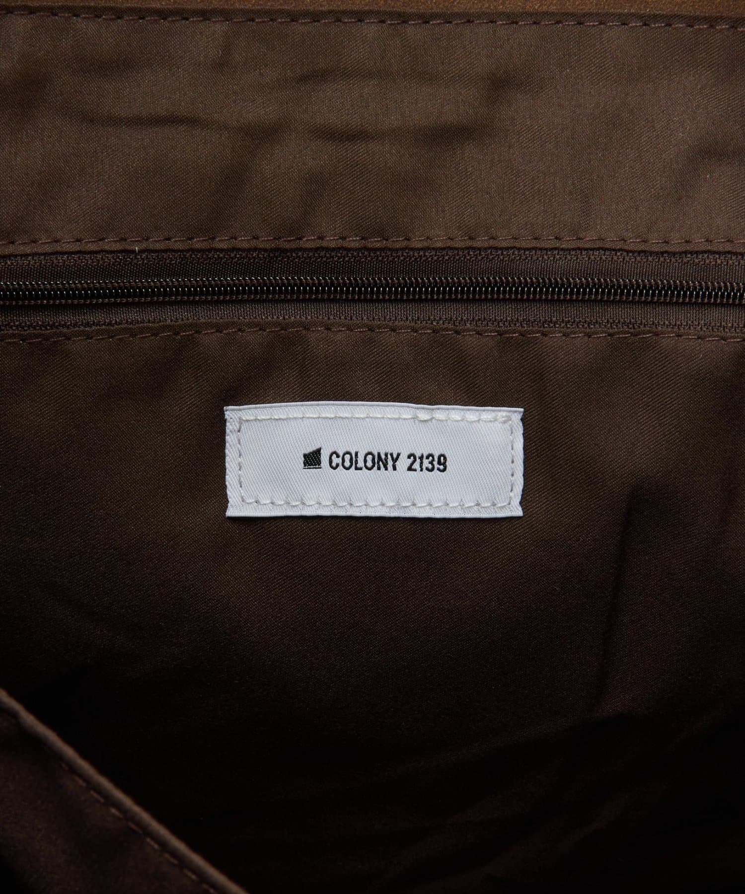 COLONY 2139(コロニー トゥーワンスリーナイン) スエードライクワンショルダーバッグ