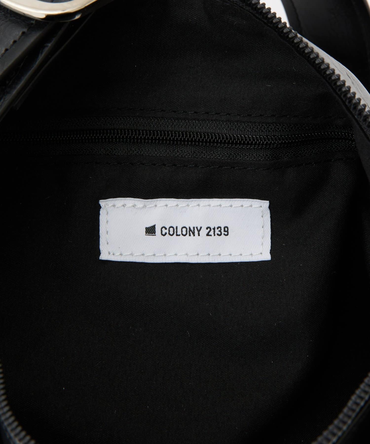 COLONY 2139(コロニー トゥーワンスリーナイン) 【AW先行予約】ヴィンテージ合皮スクエアワンショルダーバッグ