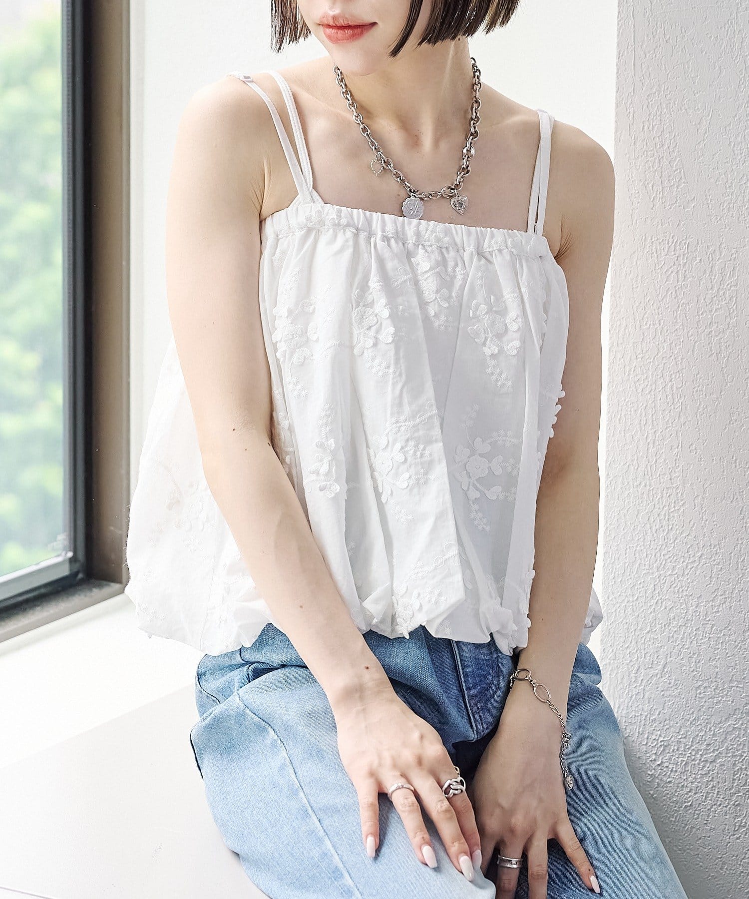 新品タグ付きROPÉ 2WAYタフタボリュームブラウス w closet（ダブルクローゼット）の「チュール刺繍2WAYブラウス