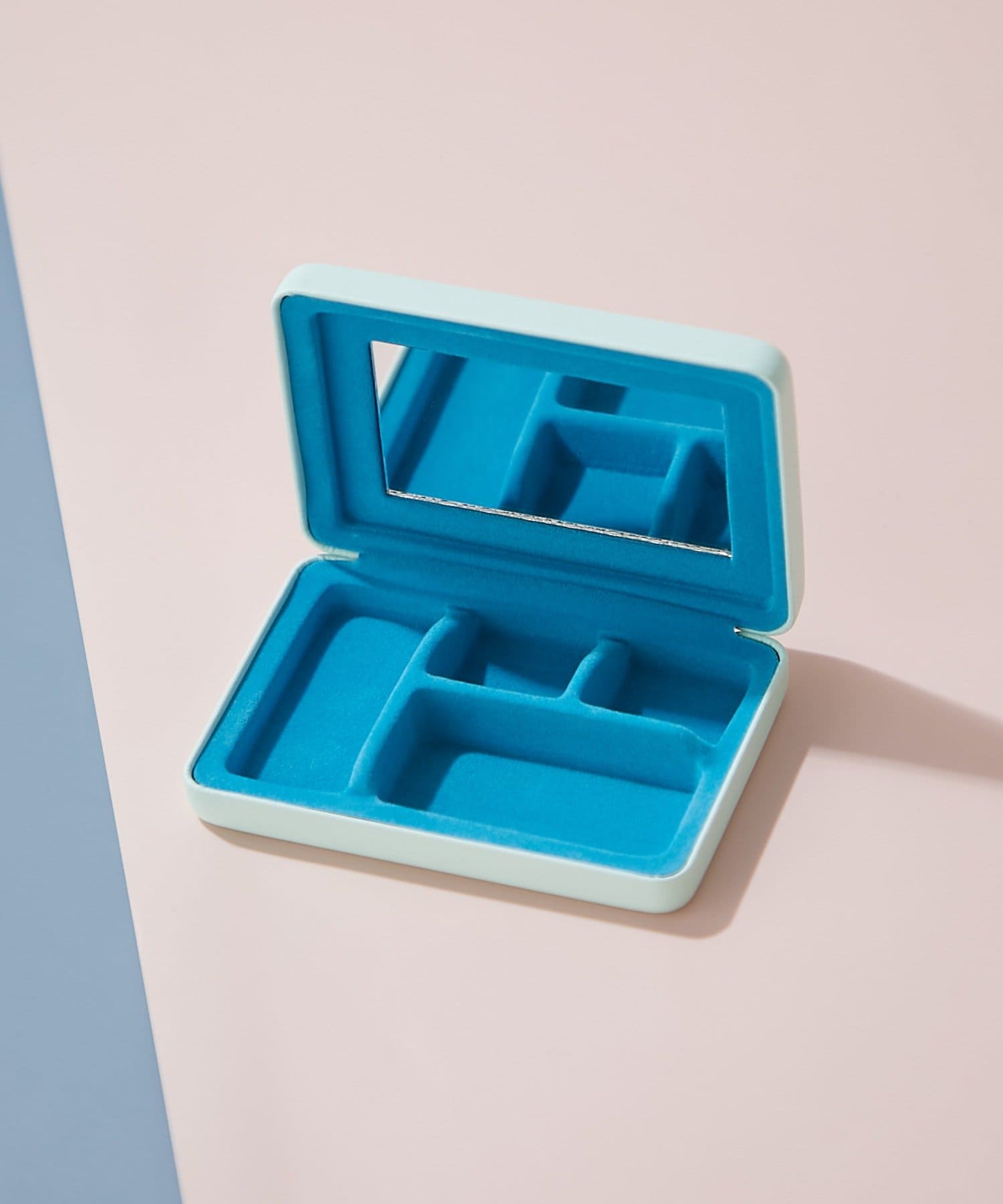 BIRTHDAY BAR(バースデイバー) sports small case