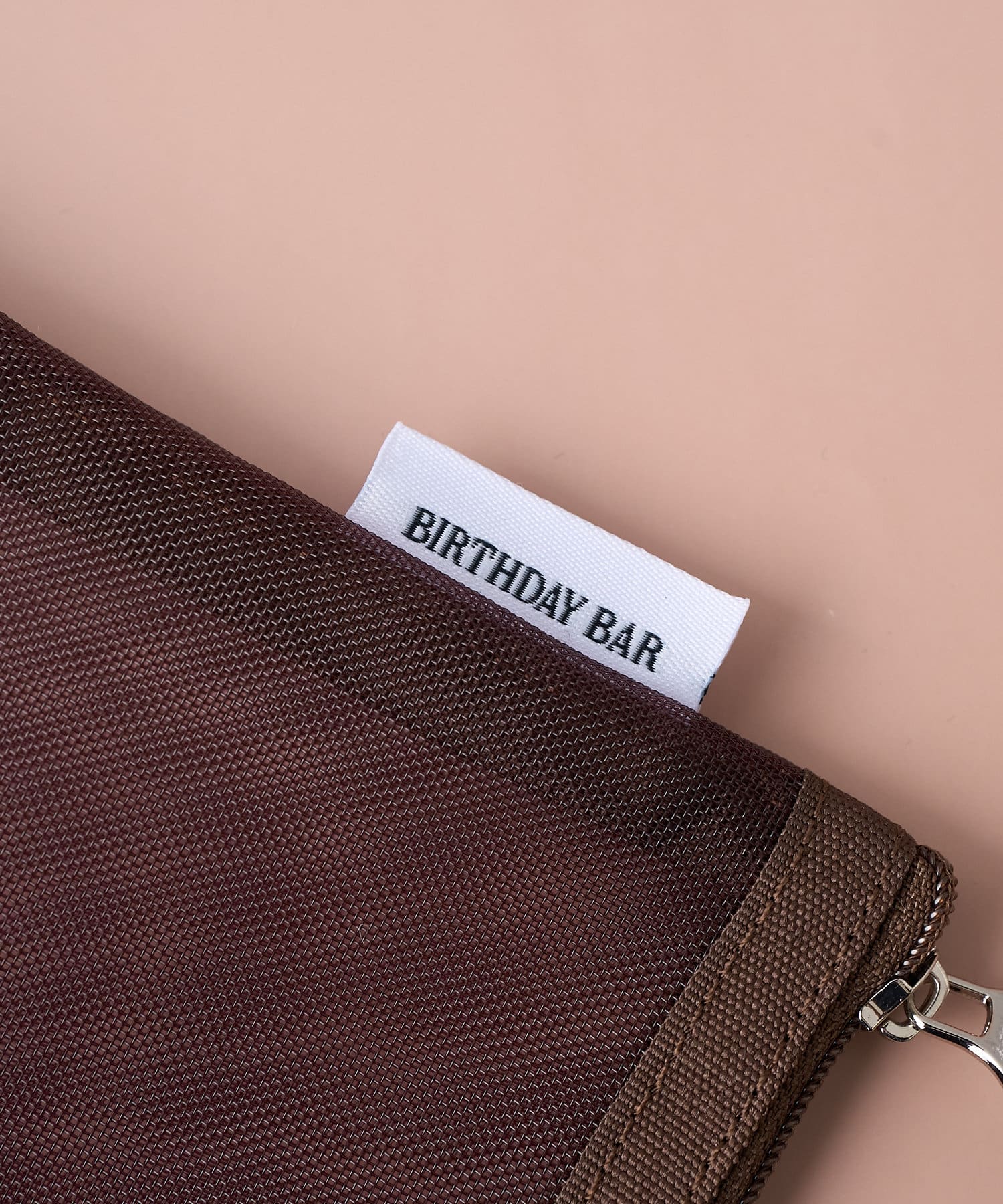BIRTHDAY BAR(バースデイバー) おめめ　刺繍メッシュポーチ