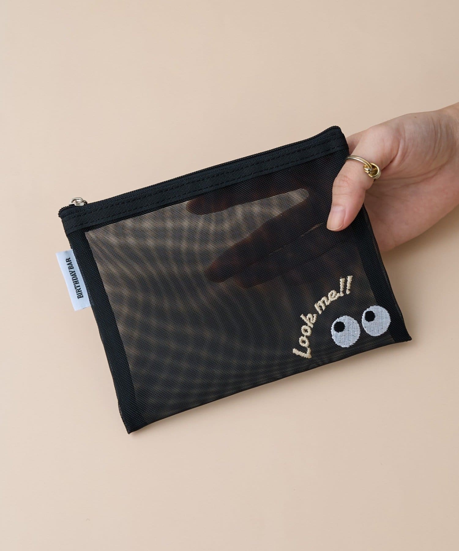 BIRTHDAY BAR(バースデイバー) おめめ　刺繍メッシュポーチ
