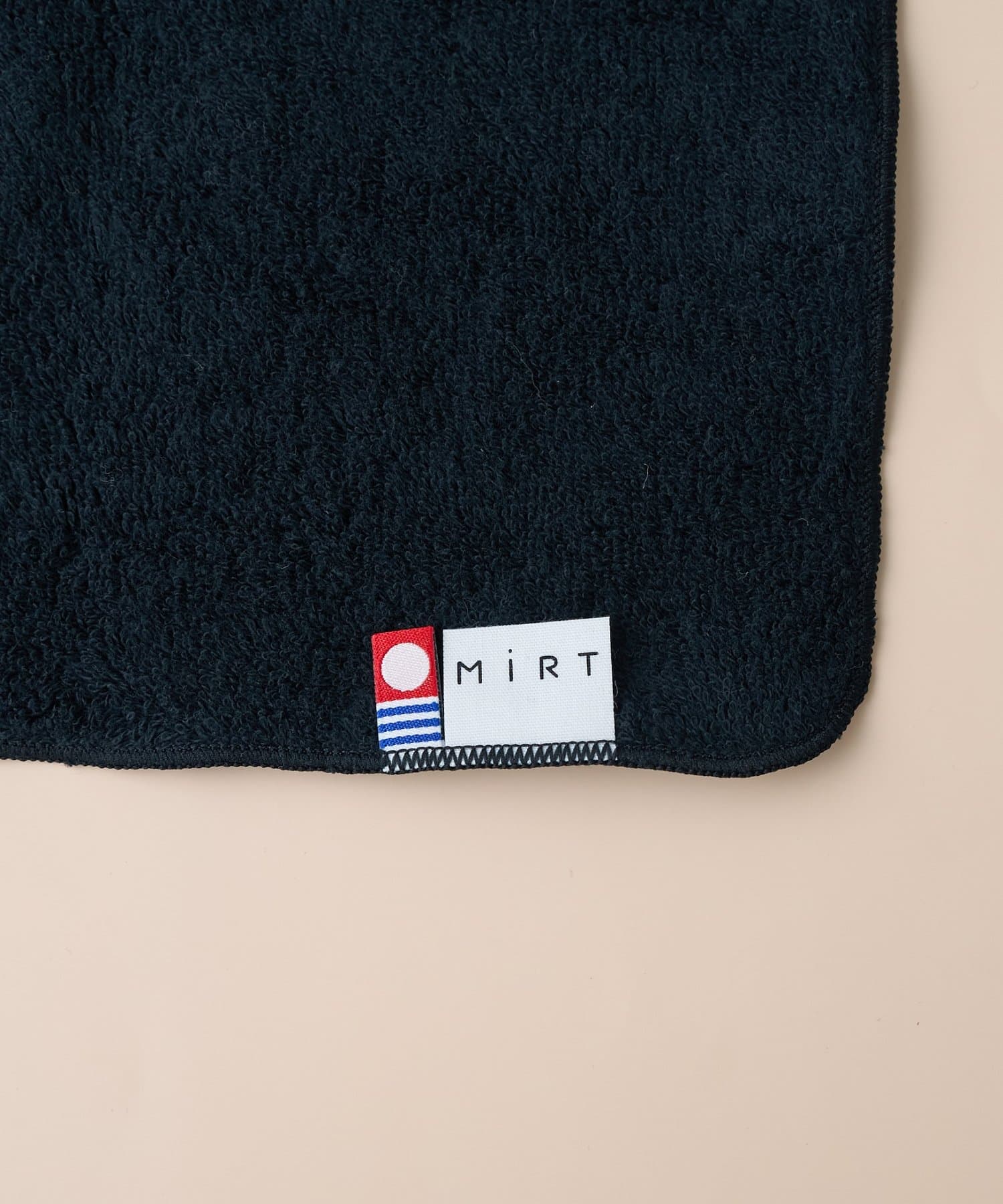 BIRTHDAY BAR(バースデイバー) おめめ　刺繍タオルハンカチ