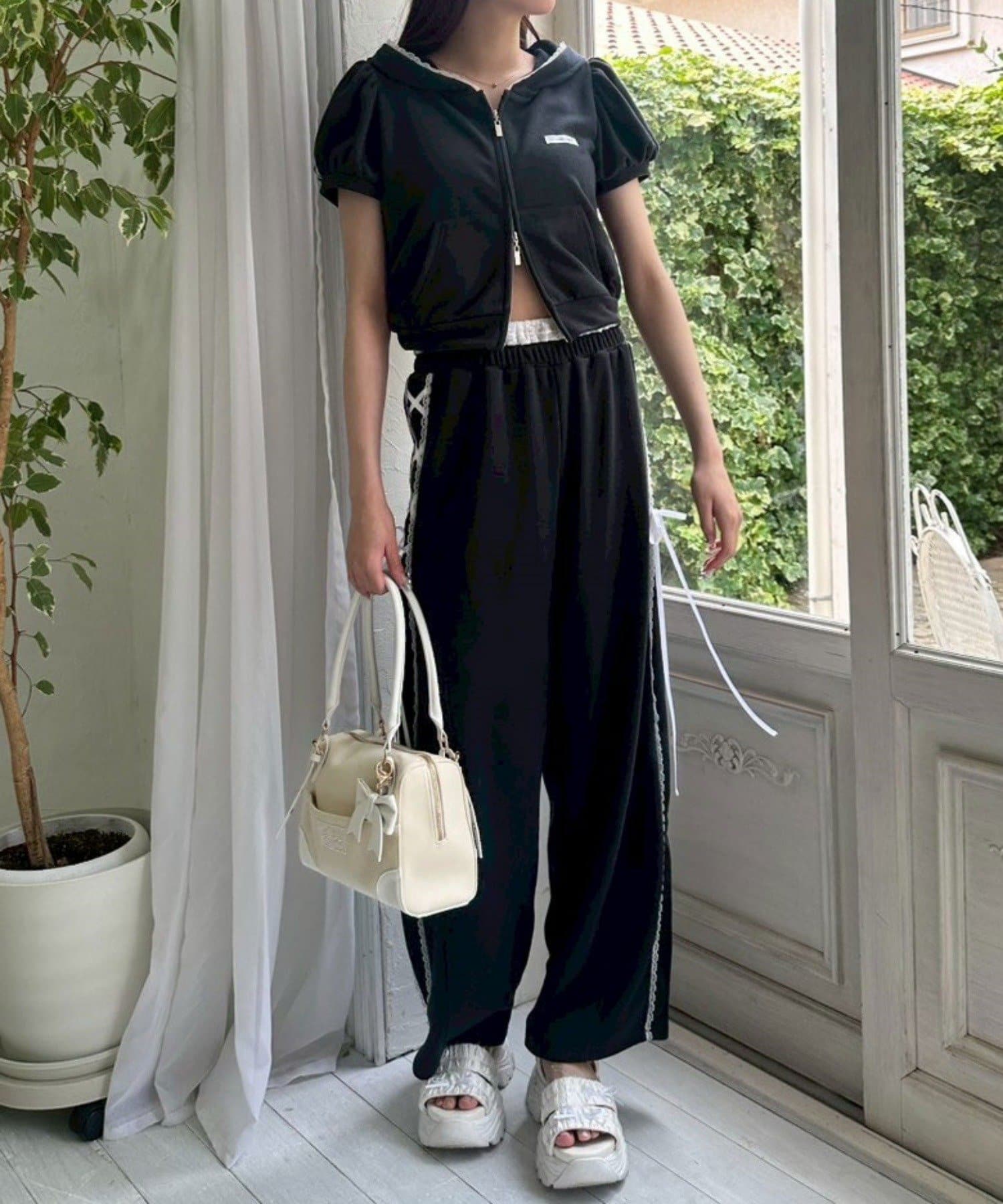 OLIVE des OLIVE(オリーブ デ オリーブ) レースアップスウェットパンツ