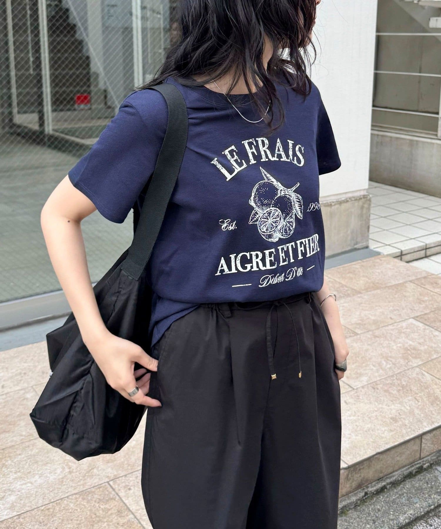 FREDY & GLOSTER(フレディ アンド グロスター) LemonコンパクトグラフィックTシャツ