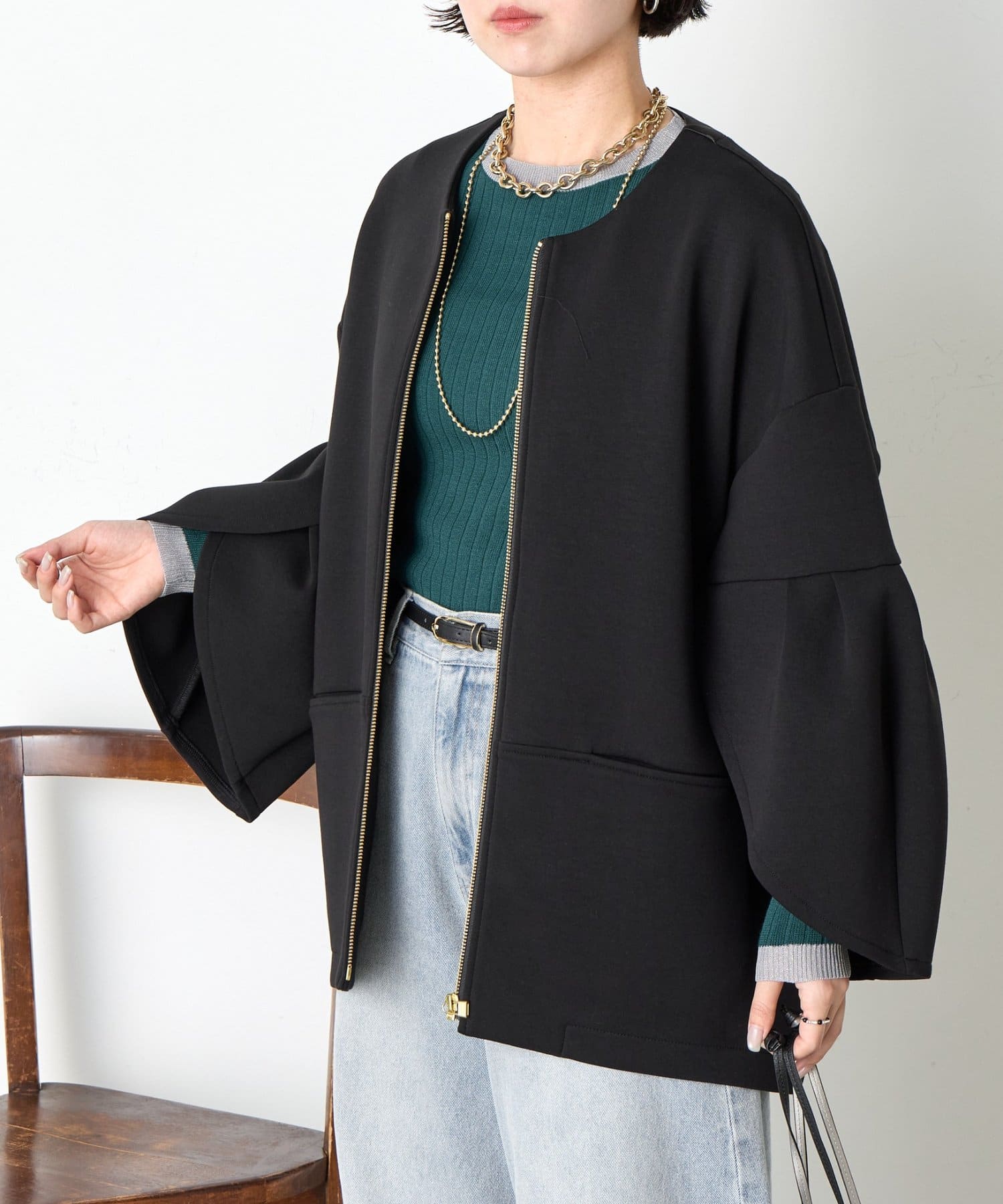 Jena　espace merveilleux(ジェナ　エスパスメルヴェイユ) チューリップスリーブジップジャケット