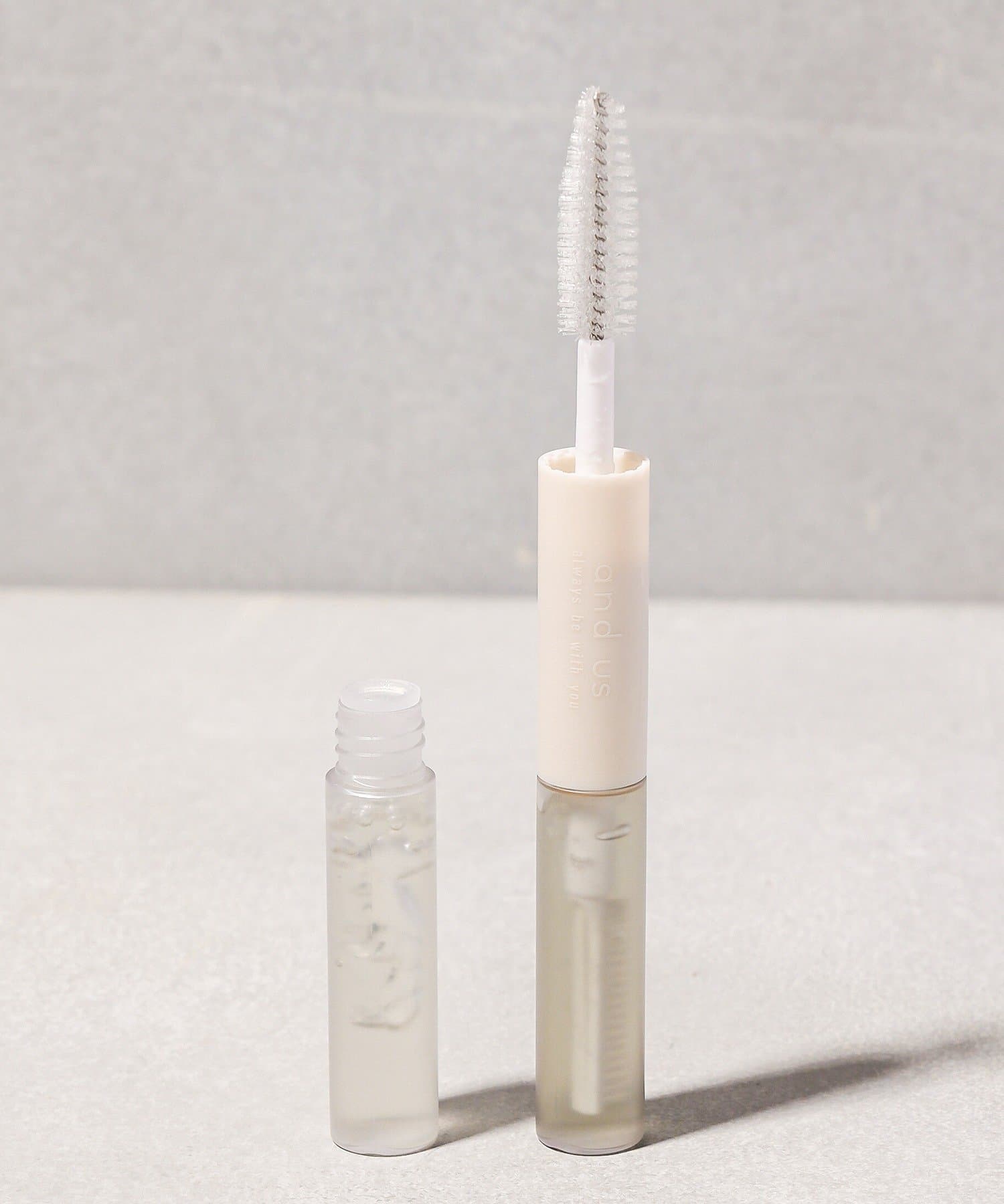 3COINS(スリーコインズ) 2WAYヘアスタイリングブラシ／and us