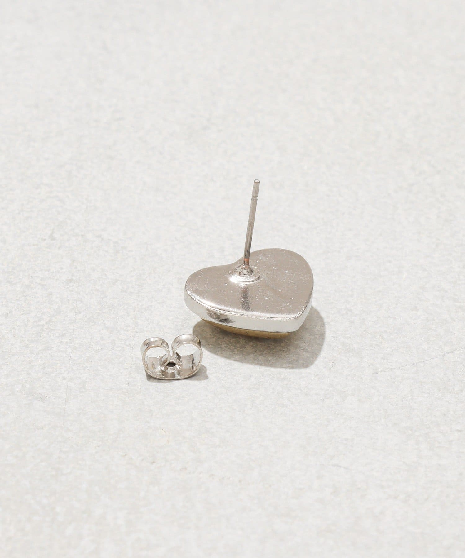 3COINS(スリーコインズ) ダブルカラーハートピアス