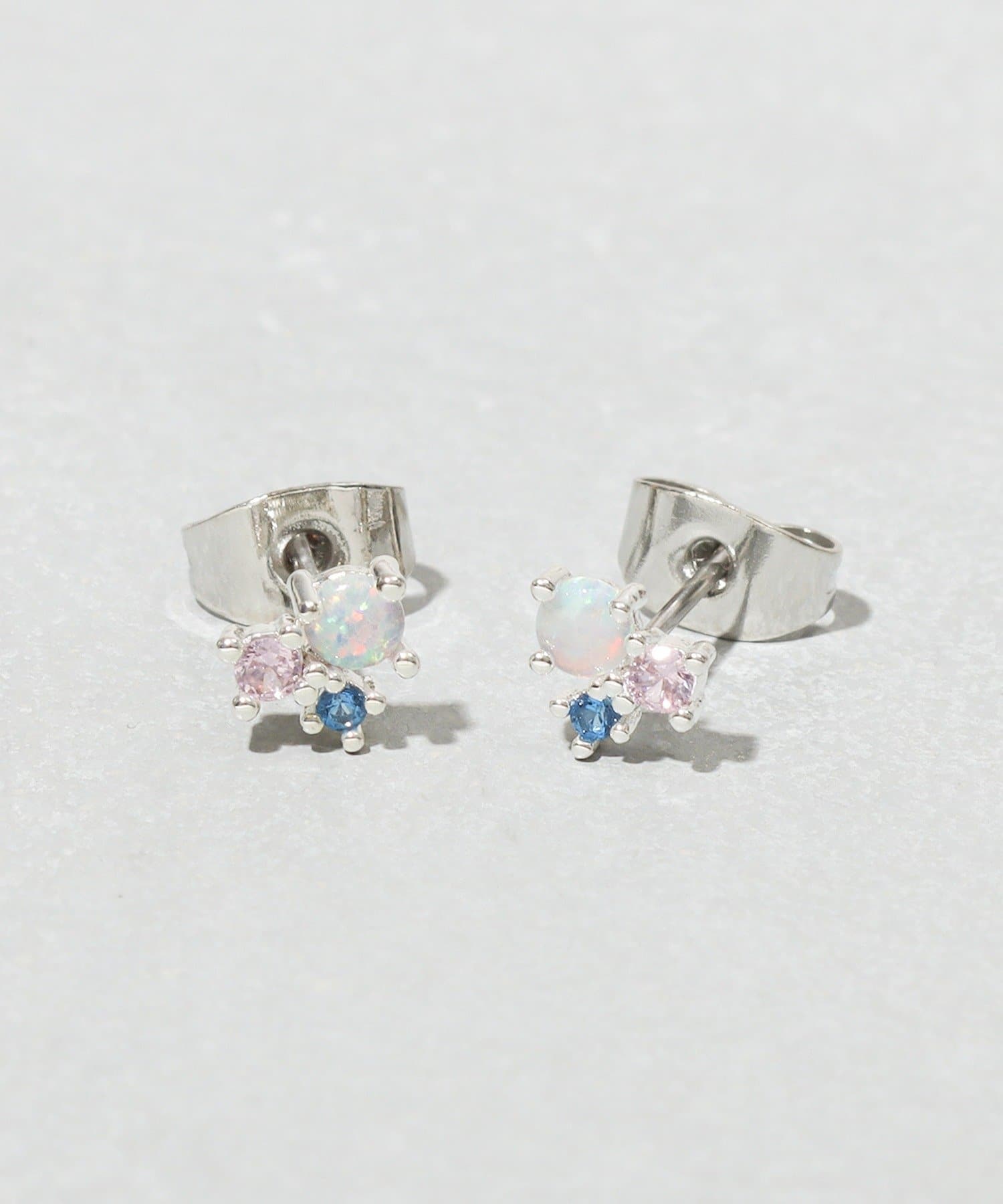 3COINS(スリーコインズ) カラーガラスミニピアス
