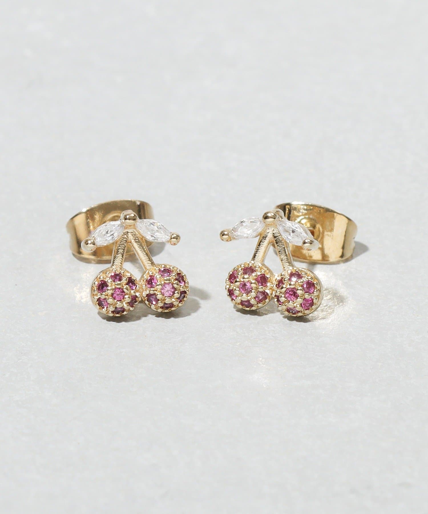 3COINS(スリーコインズ) ミニチェリーピアス