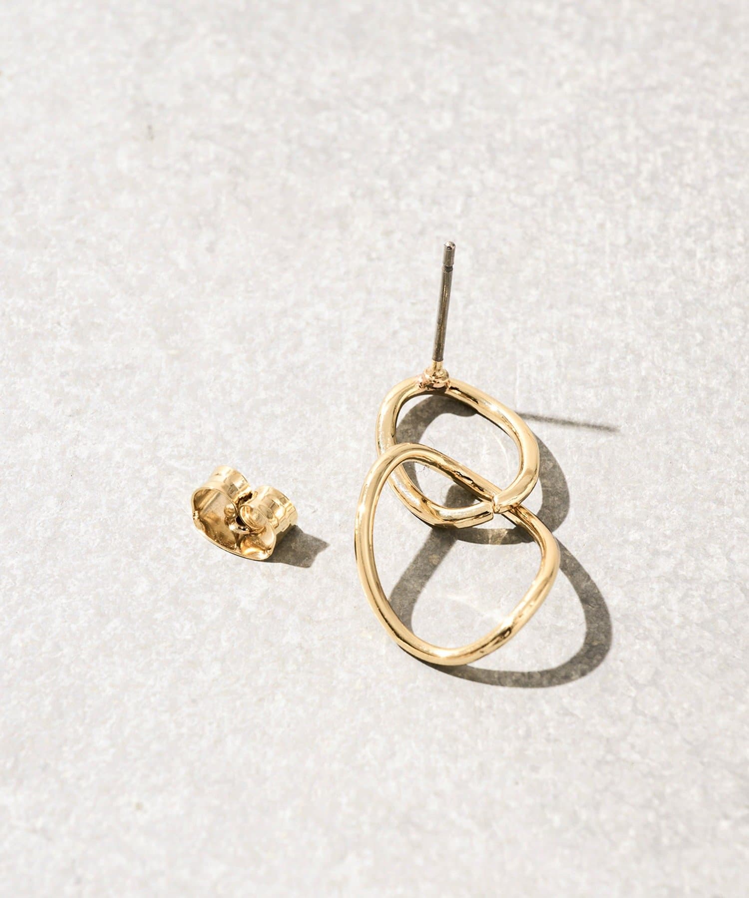 3COINS(スリーコインズ) メタルフープクロスピアス