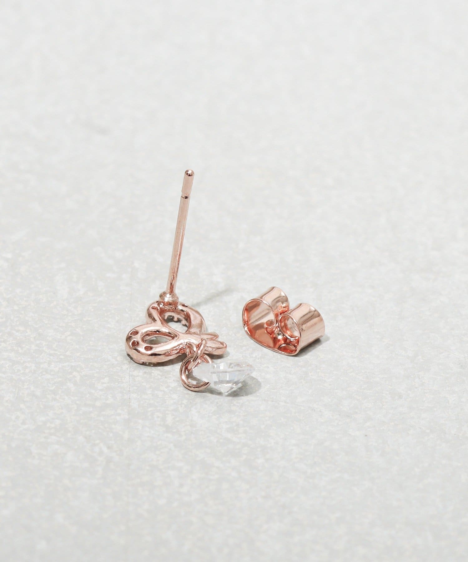3COINS(スリーコインズ) ガラスメタルキラキラピアス