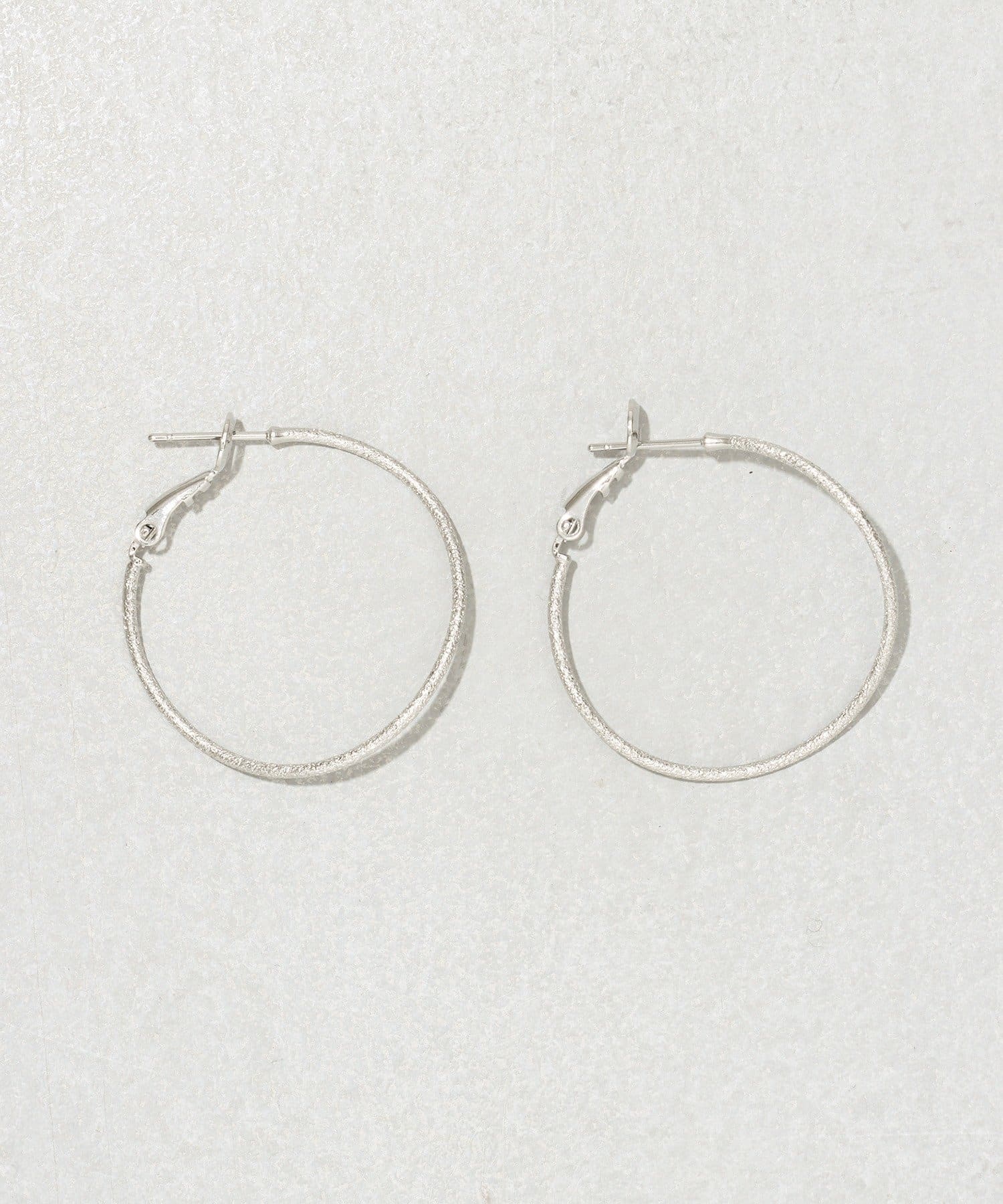 3COINS(スリーコインズ) メタルフープピアス