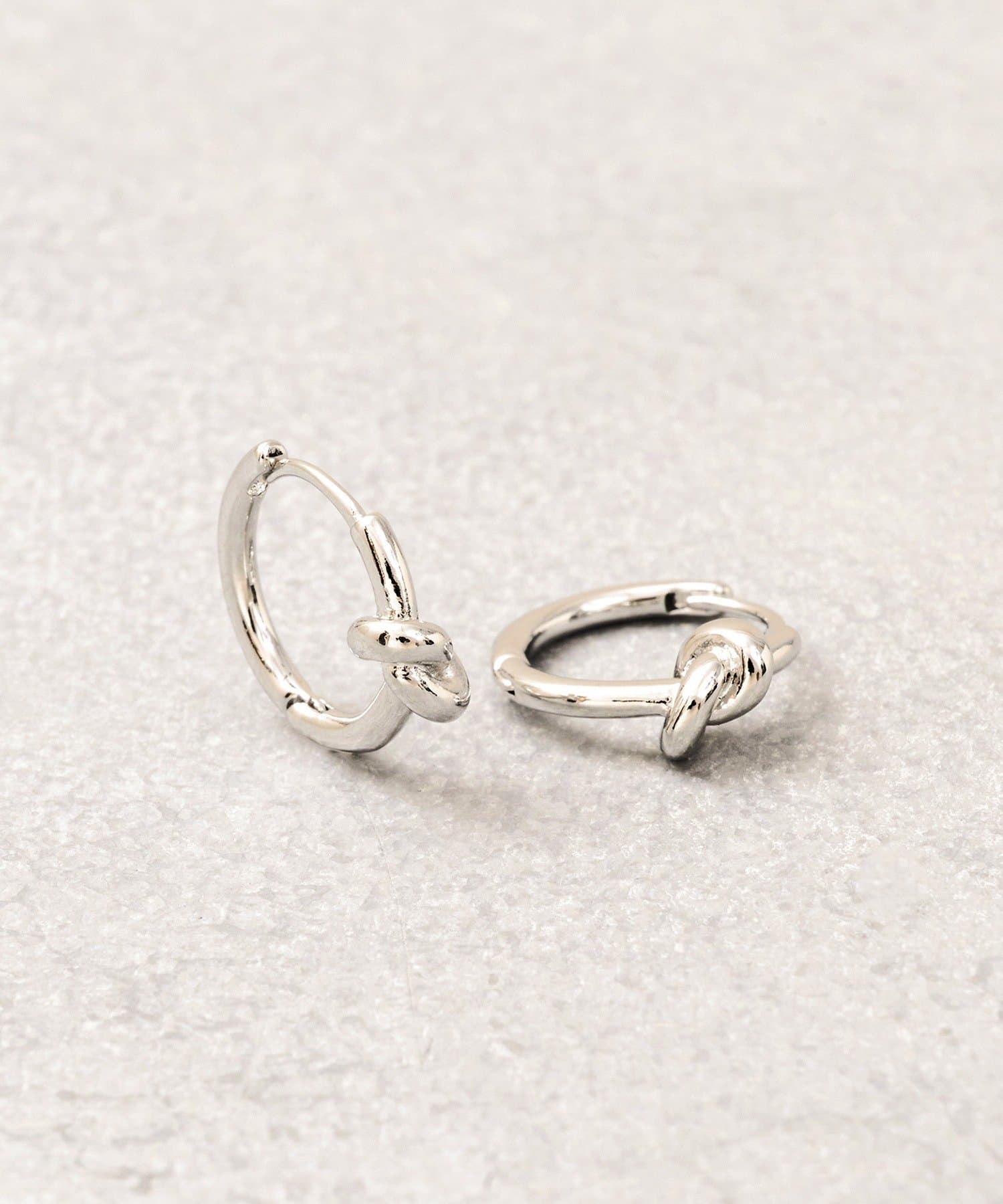 3COINS(スリーコインズ) ムスビワンタッチピアス