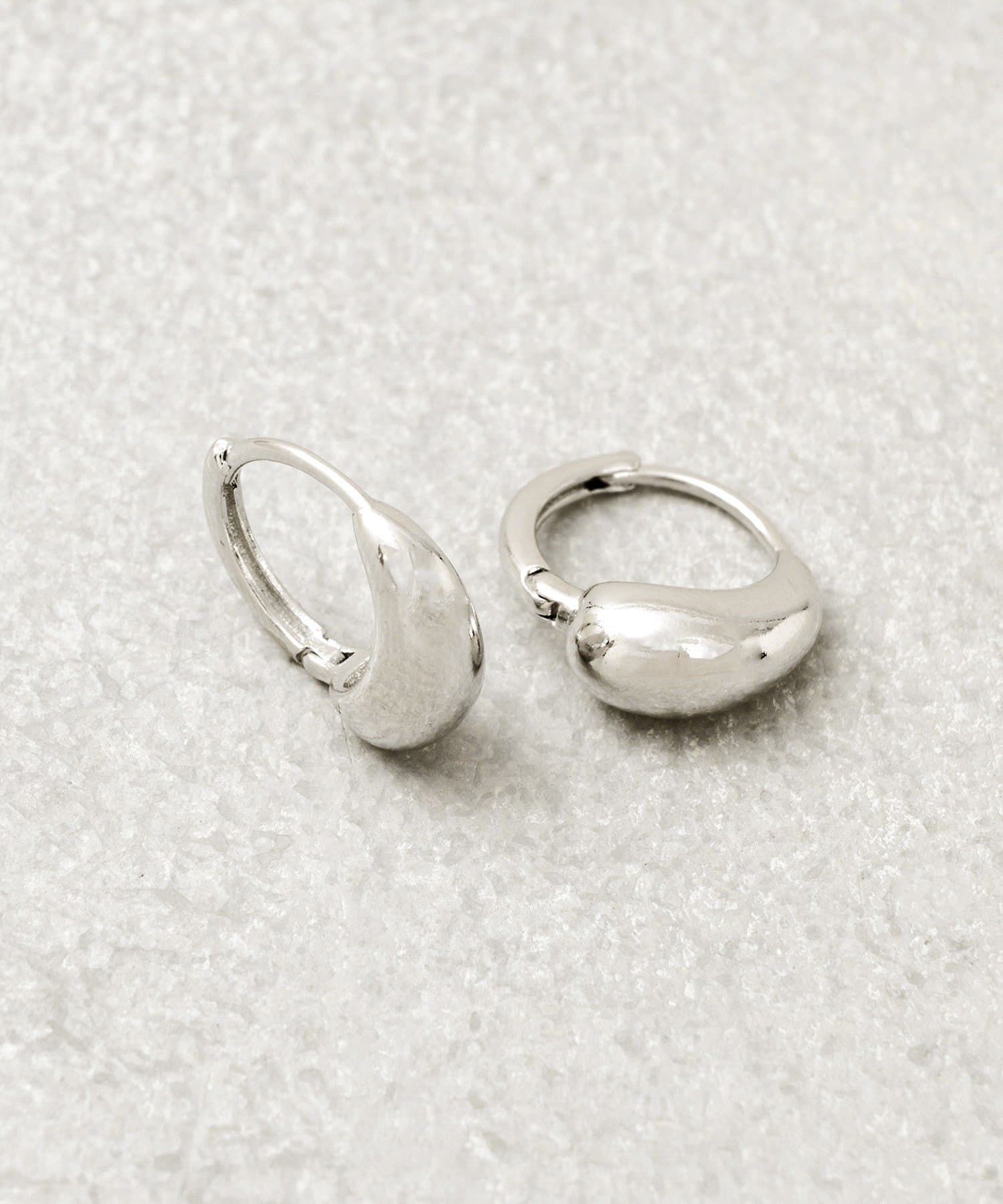 3COINS(スリーコインズ) ミニプックリメタルワンタッチピアス