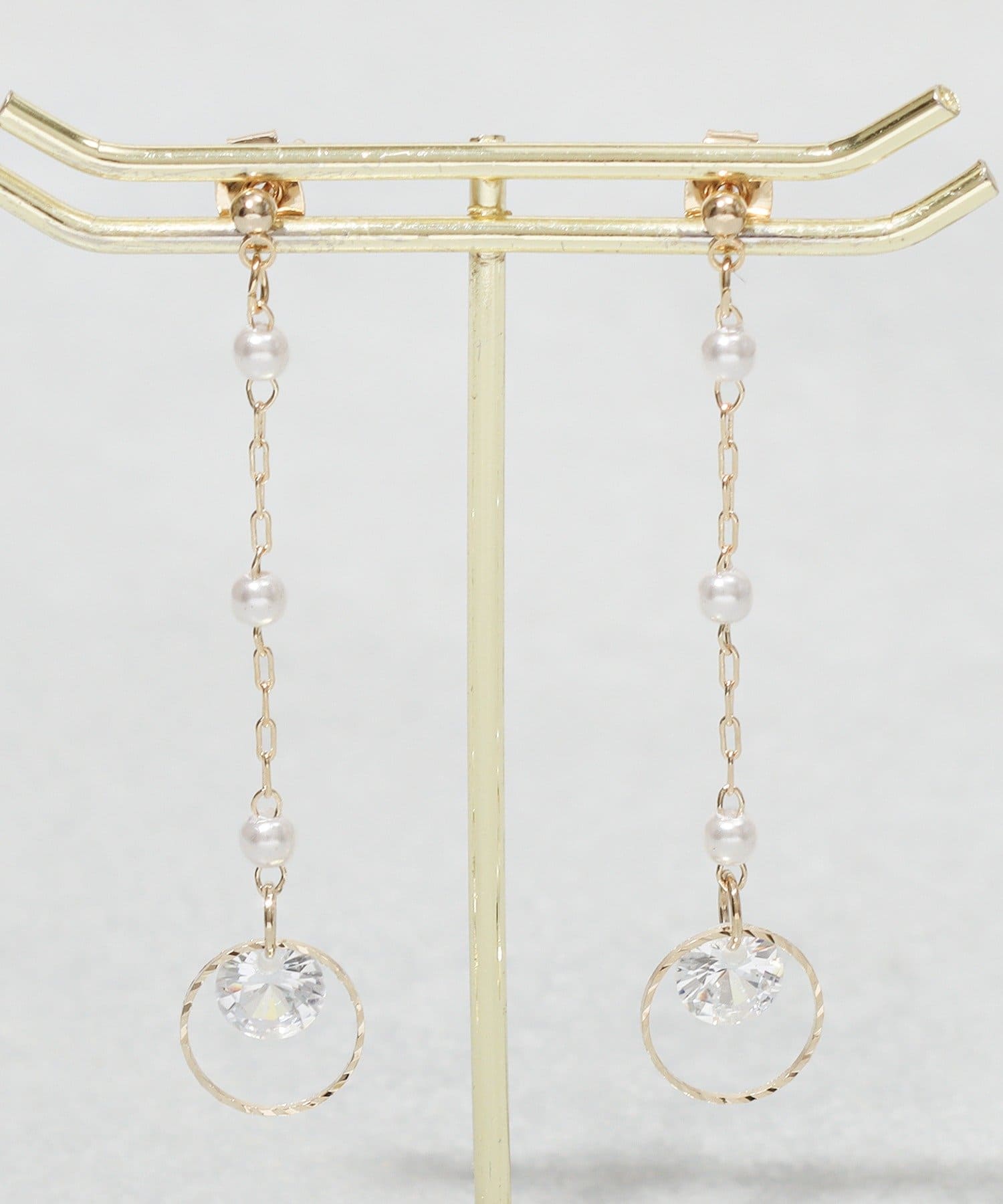 3COINS(スリーコインズ) ロングチェーンラウンドピアス