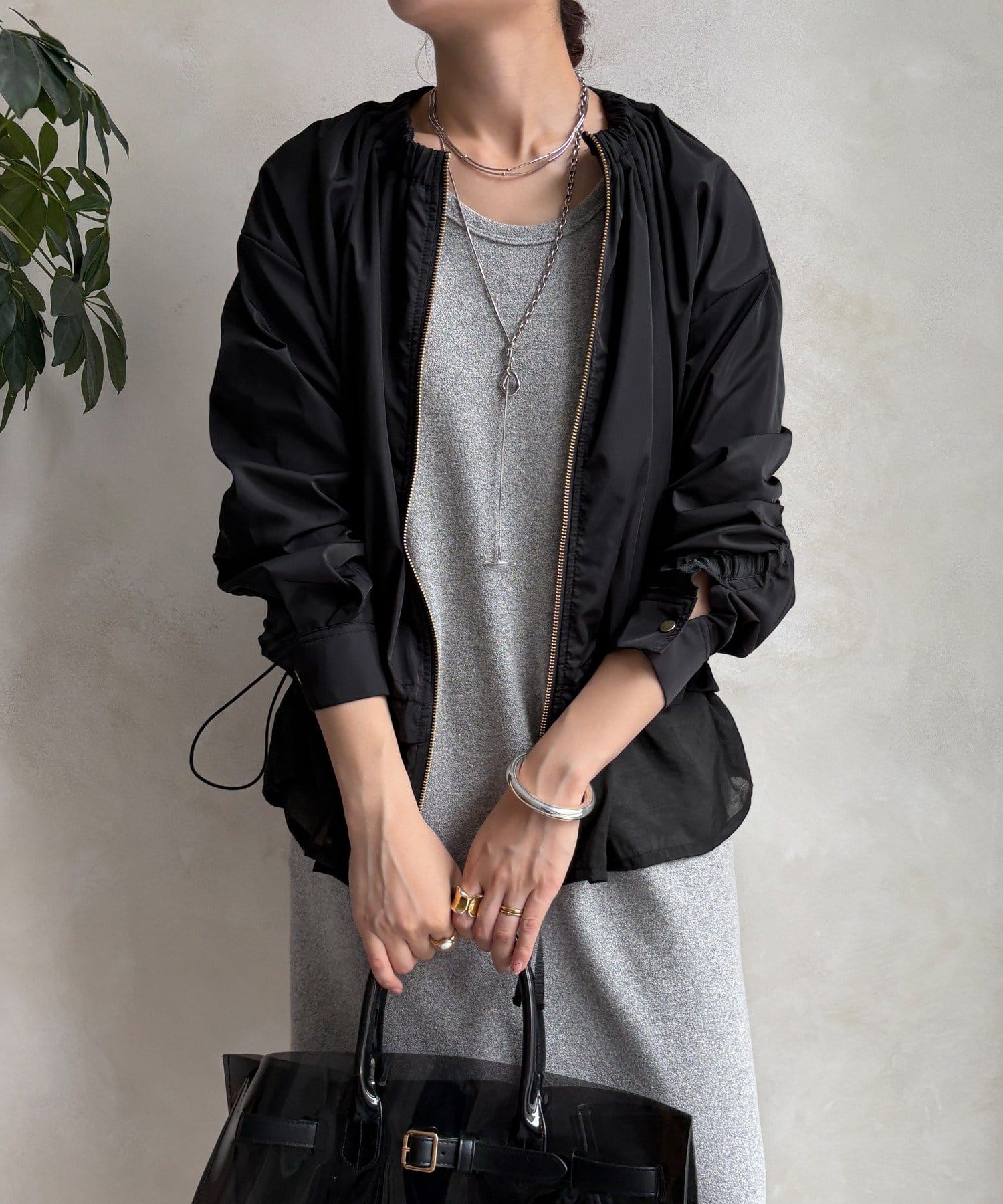 【DouDou】シアーシャツブルゾン （black） DouDou（ドゥドゥ）の「シアー切替ブルゾン（ブルゾン）」 - WEAR