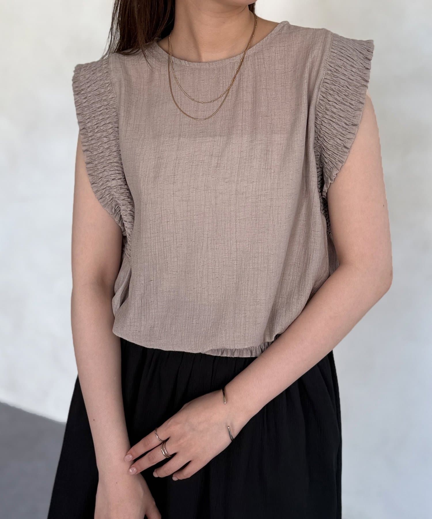 Chez toi(シェトワ) 袖口シャーリングブラウス