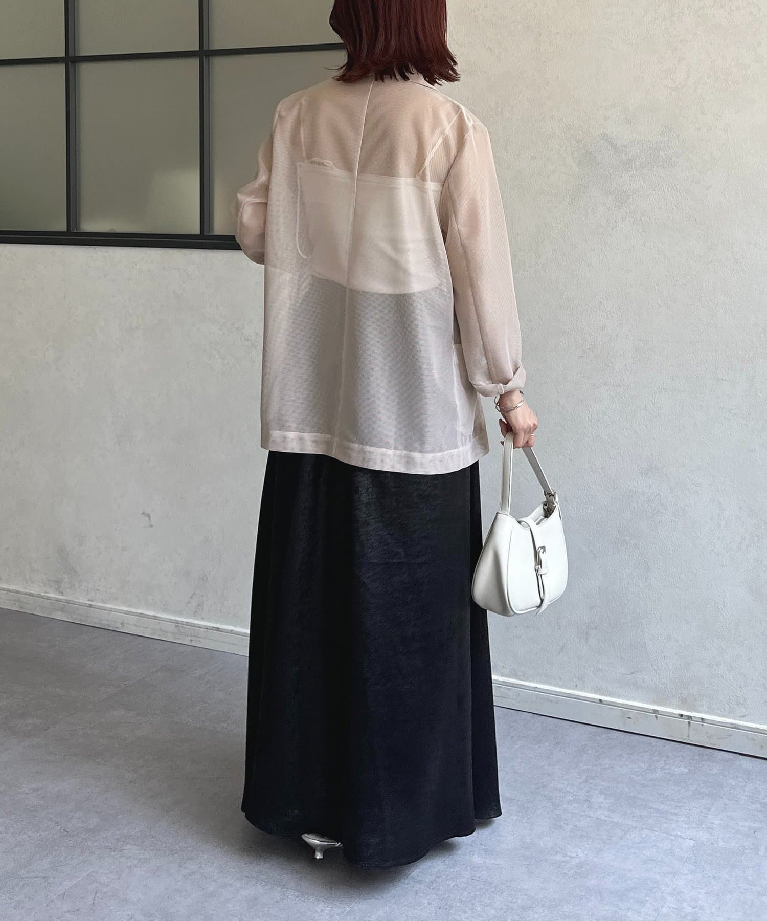 Thevon.(ゼヴォン) シャイニーサテンロングスカート