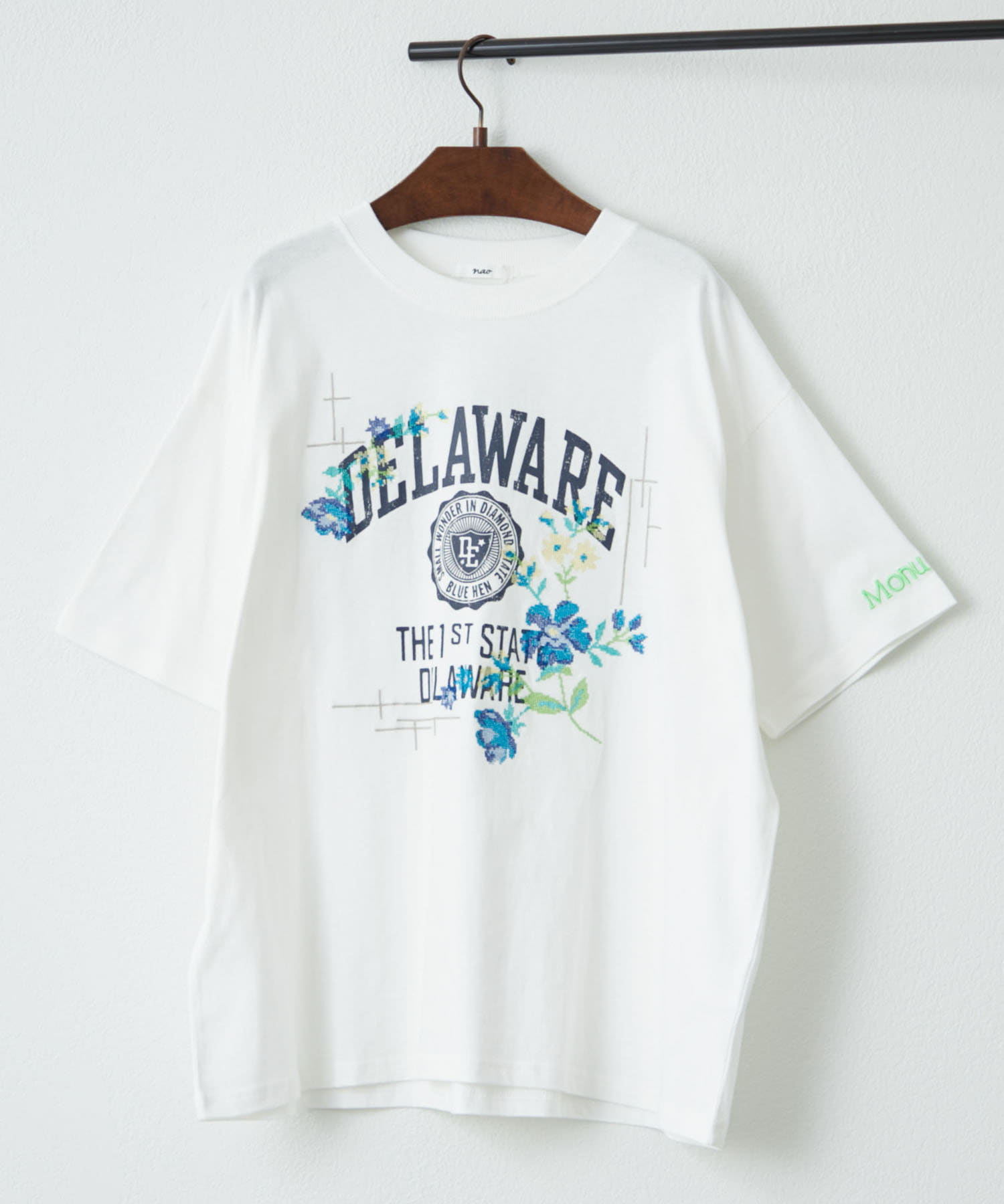 Remind me and forever(リマインドミーアンドフォーエバー) 【NAO】フラワー刺繍カレッジTシャツ