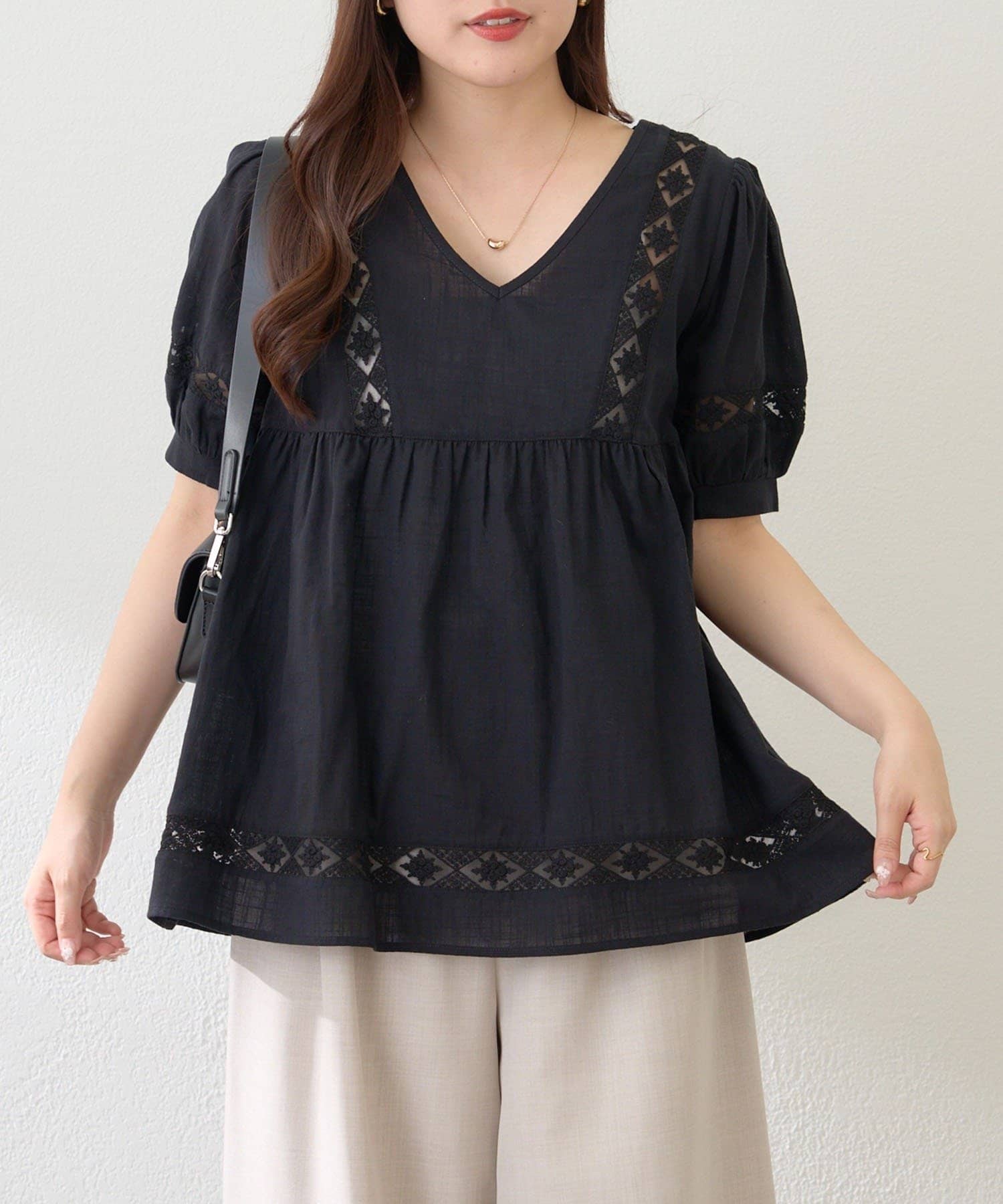 NICE CLAUP / OLIVE des OLIVE OUTLET(ナイスクラップ  / オリーブ デ オリーブ アウトレット) 【continuer】レース使いギャザーブラウス