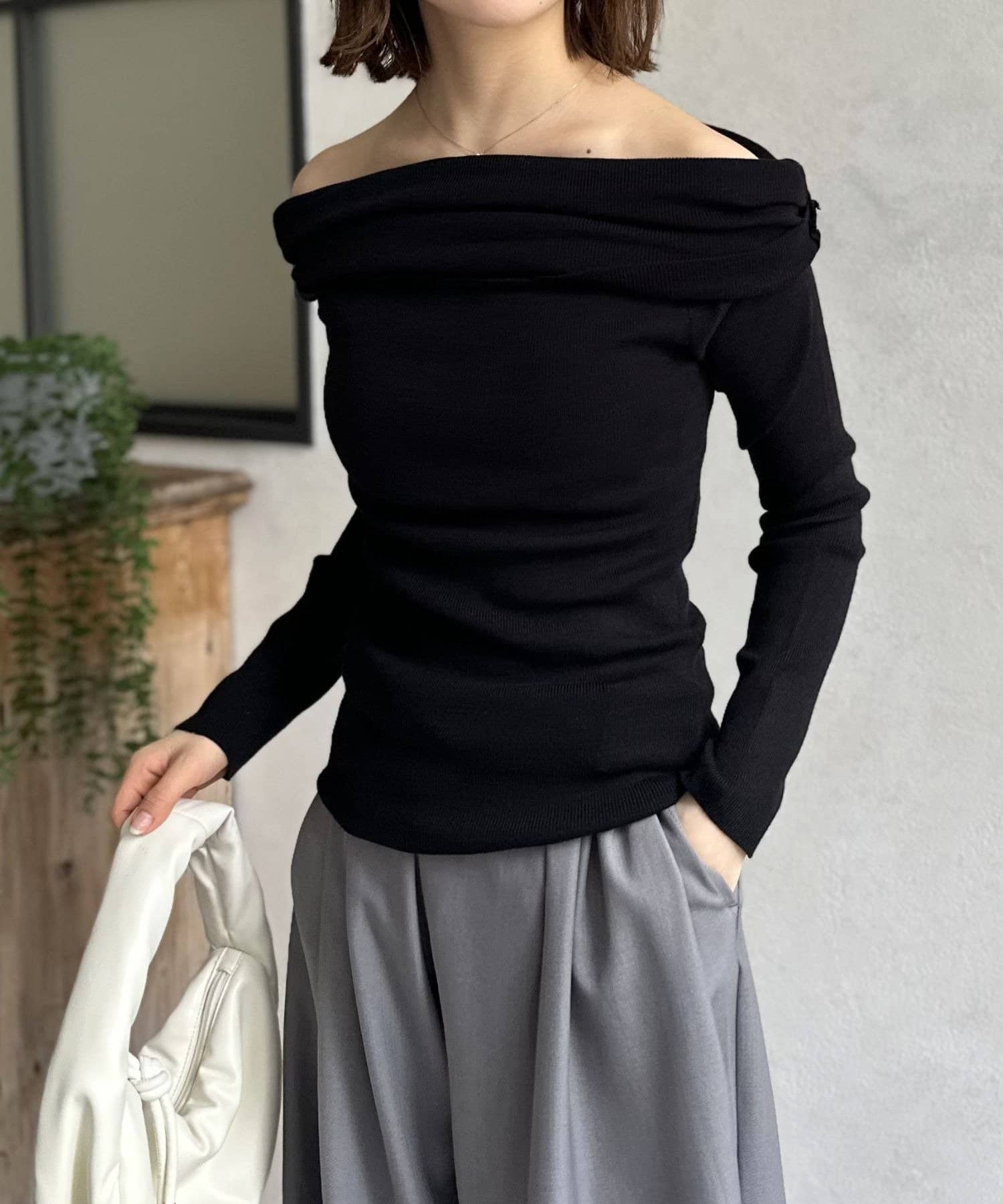 LOCUST(ローカスト) 【WEB限定】【骨格ウェーブ向け】オフショルプルオーバー