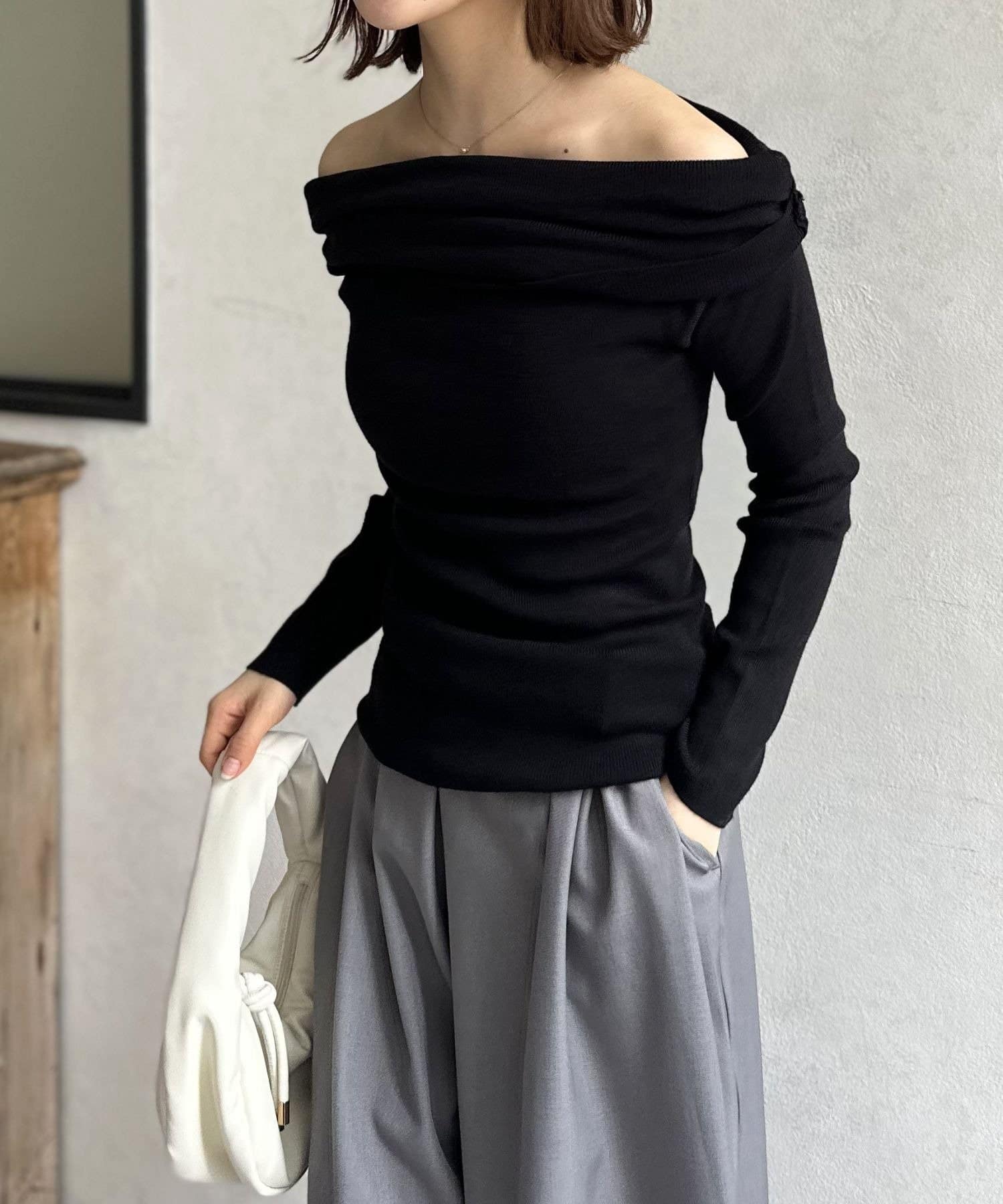 LOCUST(ローカスト) 【WEB限定】【骨格ウェーブ向け】オフショルプルオーバー