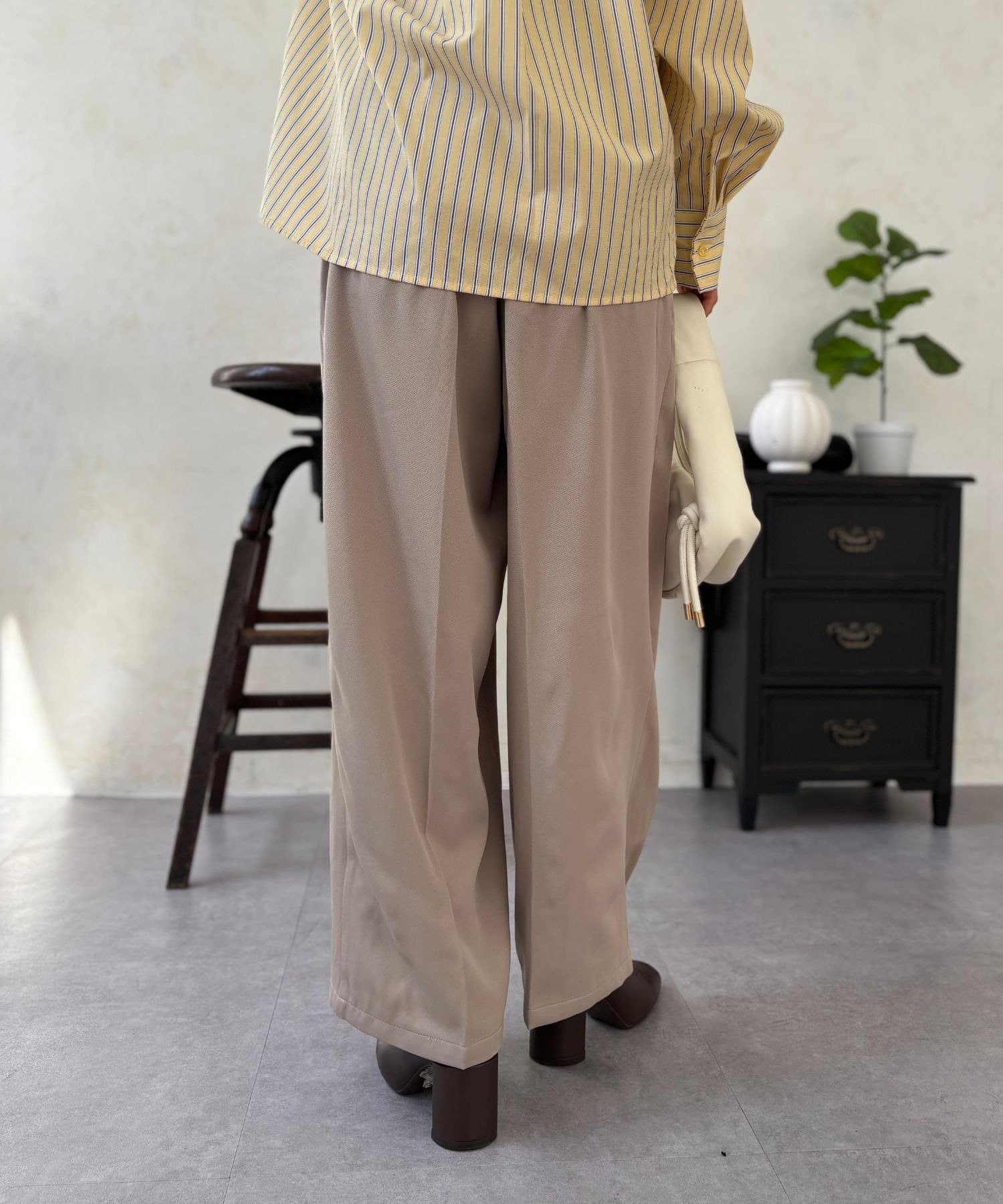 LOCUST(ローカスト) 【脚長効果】リボンタックパンツ