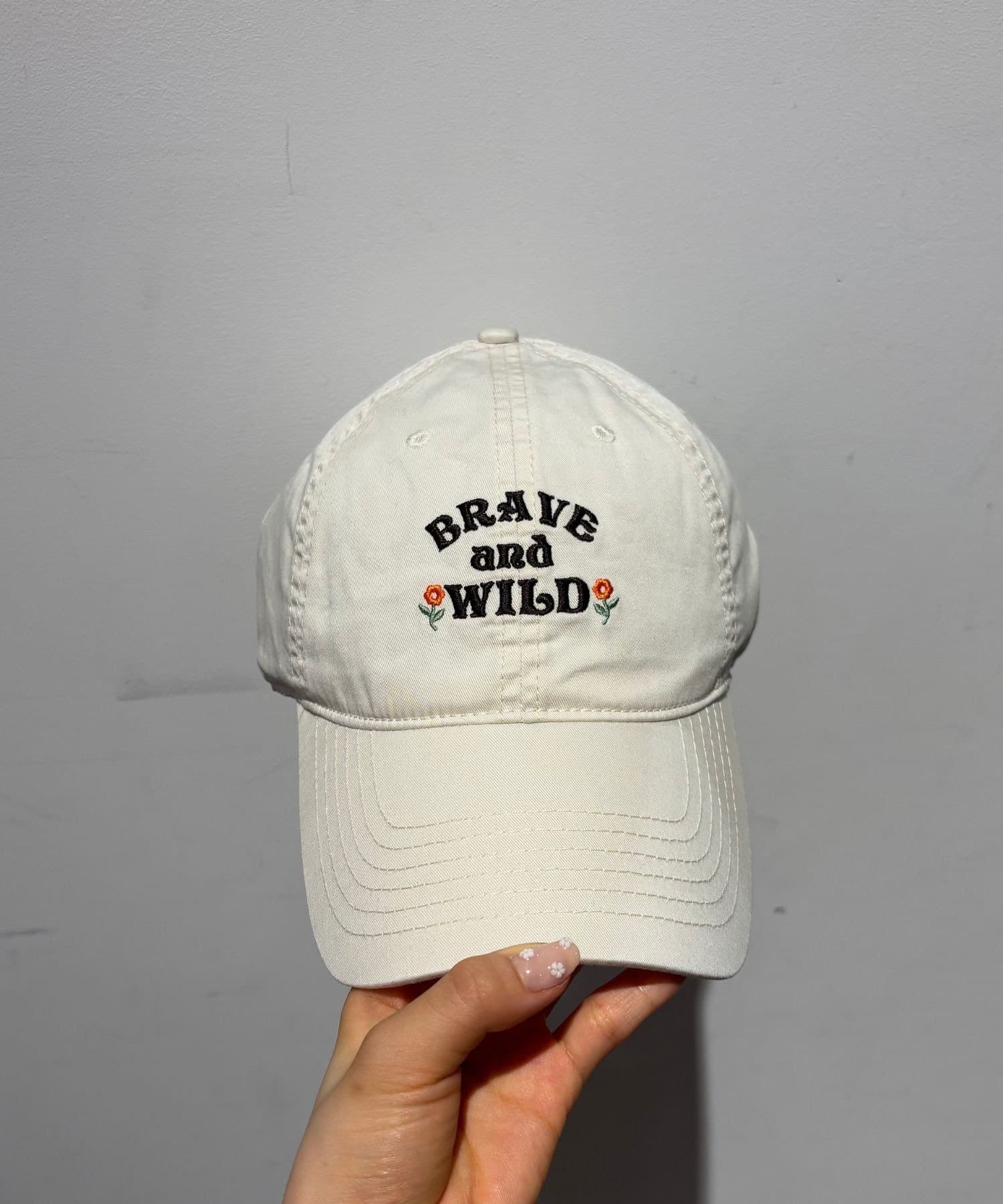 LOCUST(ローカスト) ブレイブ花刺繍CAP