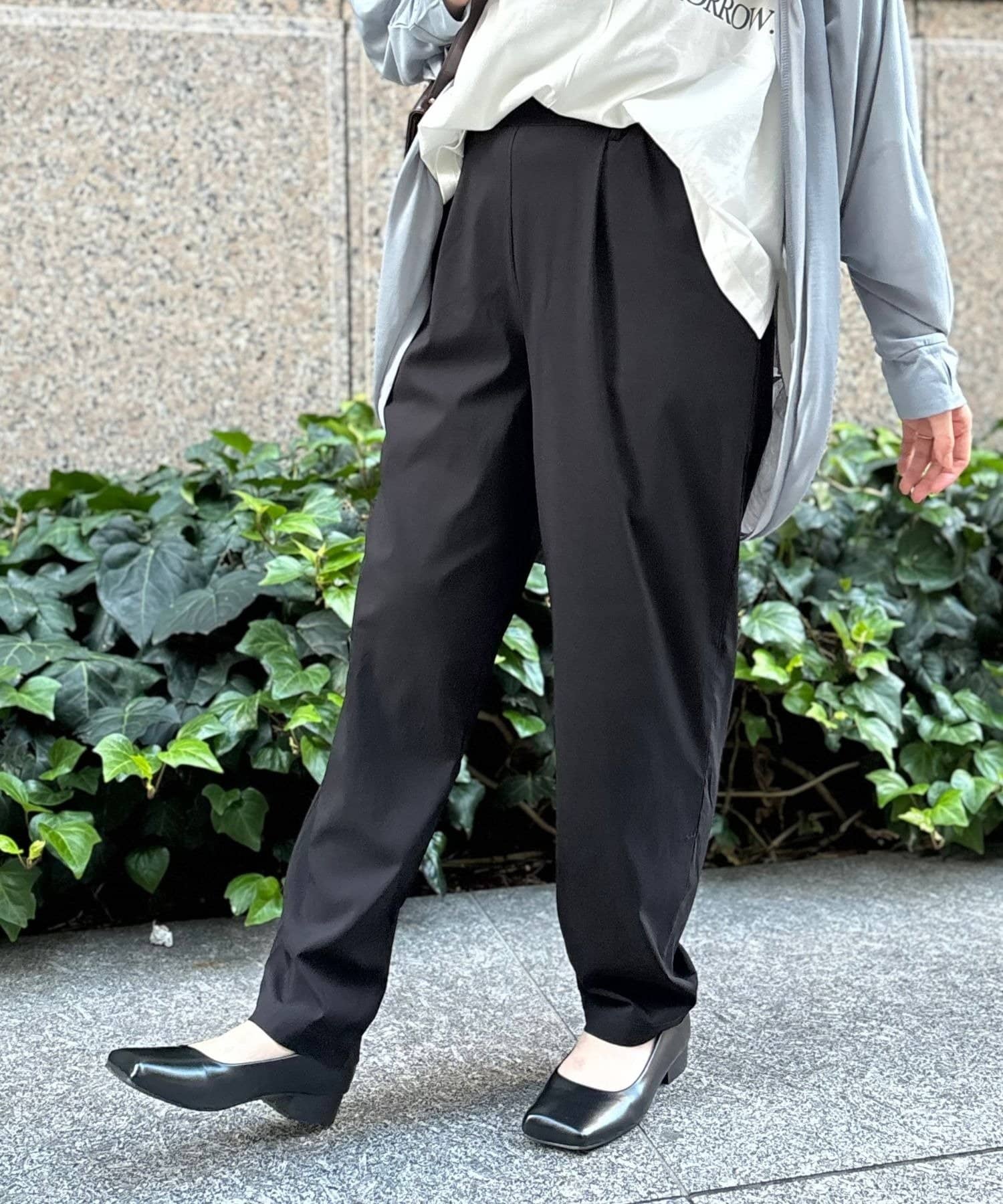 LOCUST(ローカスト) 接触冷感ストレッチテーパードパンツ