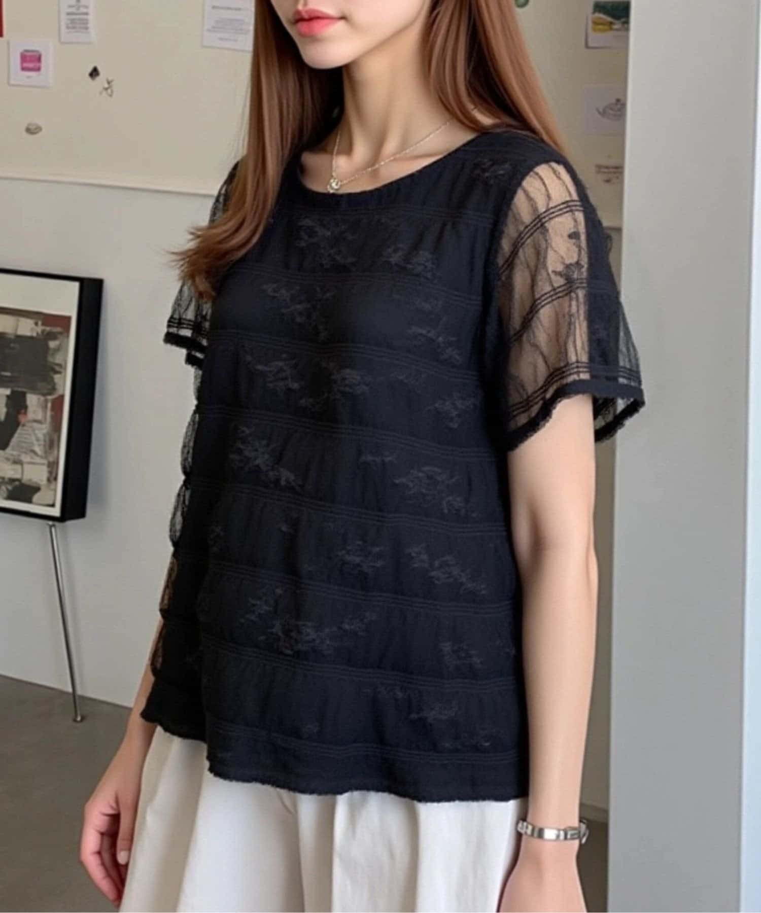 LOCUST(ローカスト) 花柄シャーリングレースTシャツ