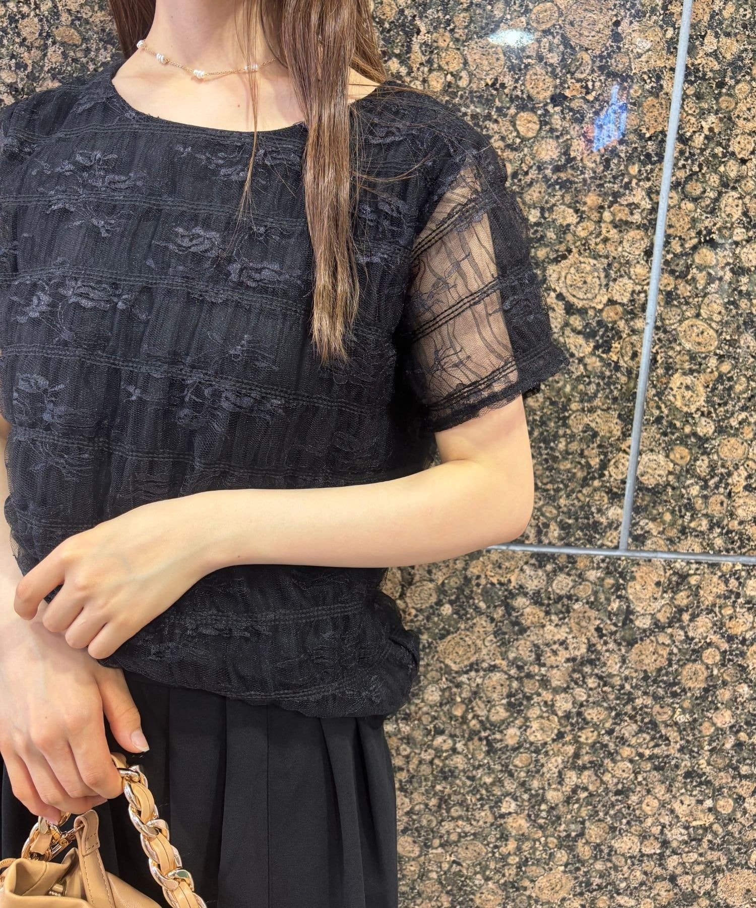 LOCUST(ローカスト) 花柄シャーリングレースTシャツ