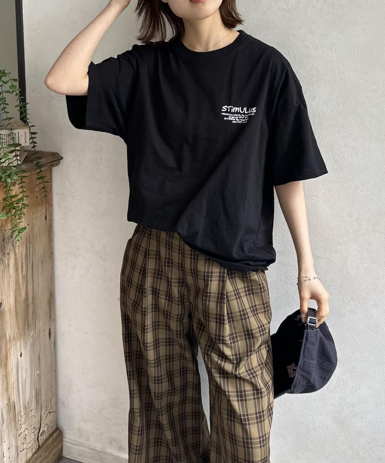 LOCUST(ローカスト) 【ユニセックス】【接触冷感】スラブ天竺ヒトプリントT