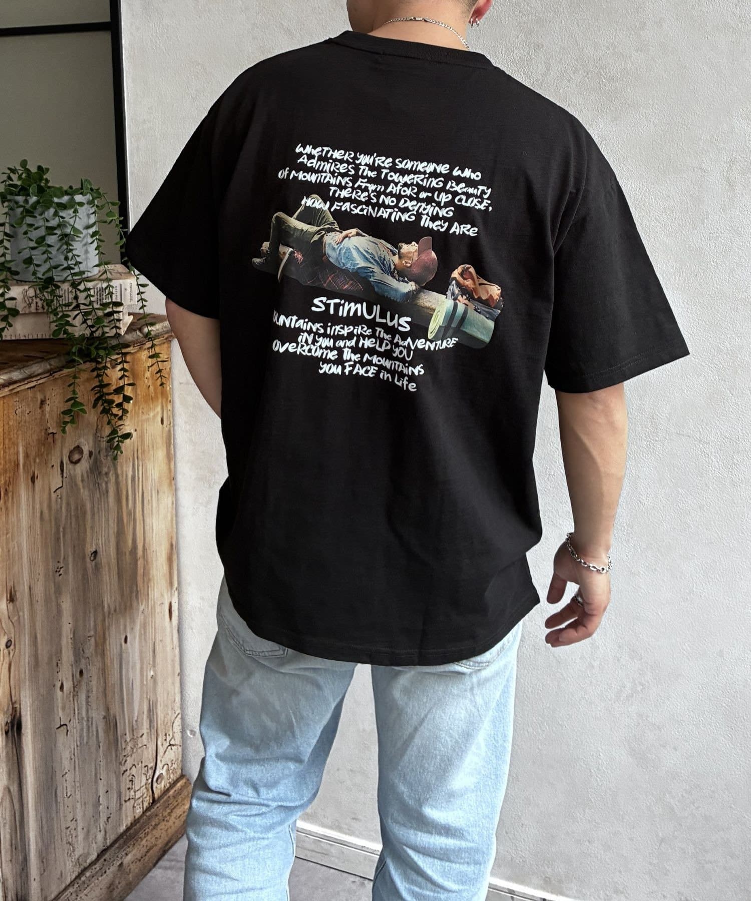 LOCUST(ローカスト) 【ユニセックス】【接触冷感】スラブ天竺ヒトプリントT