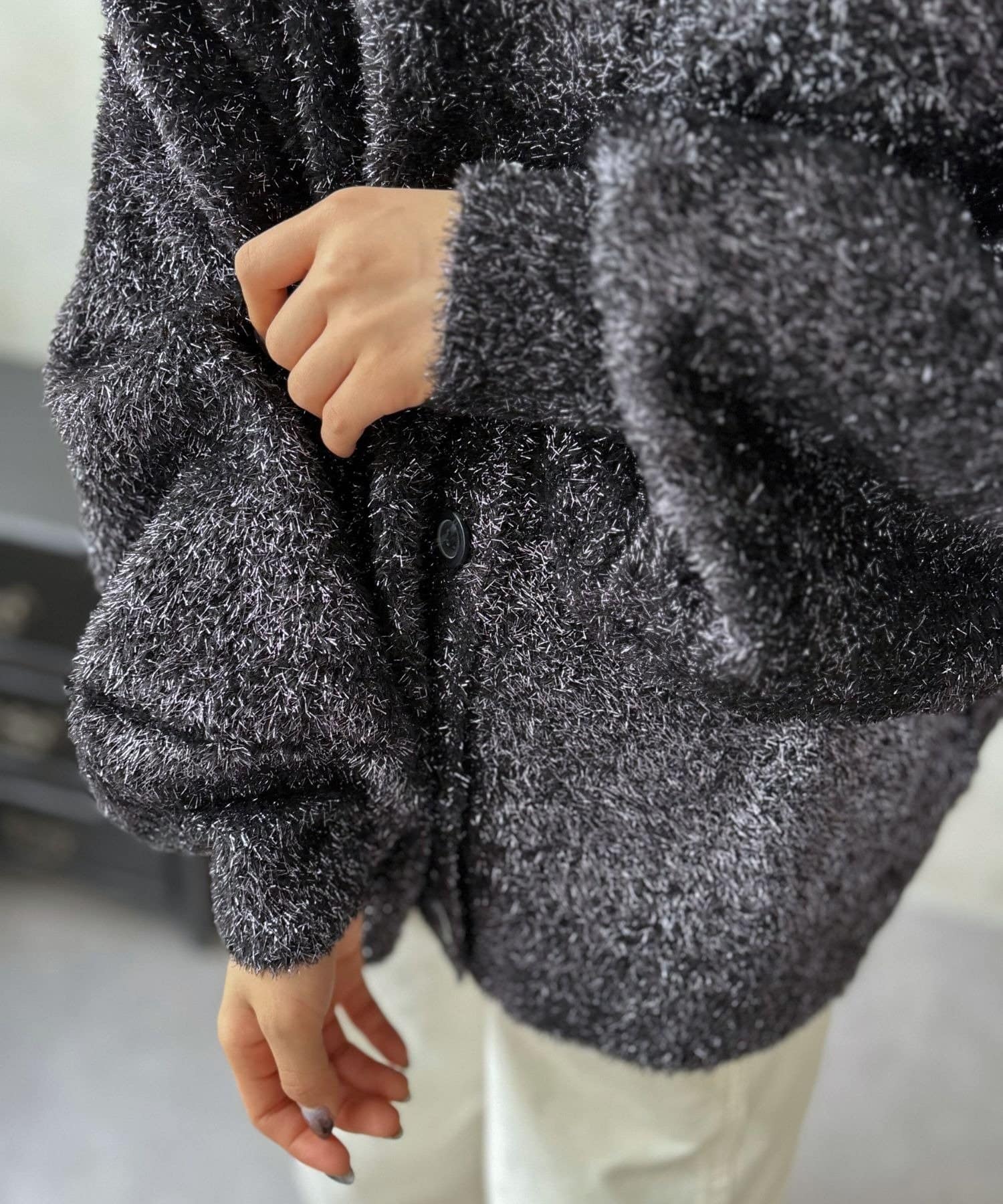 LOCUST(ローカスト) 【上品見え】ラメグリッターニットカーデ