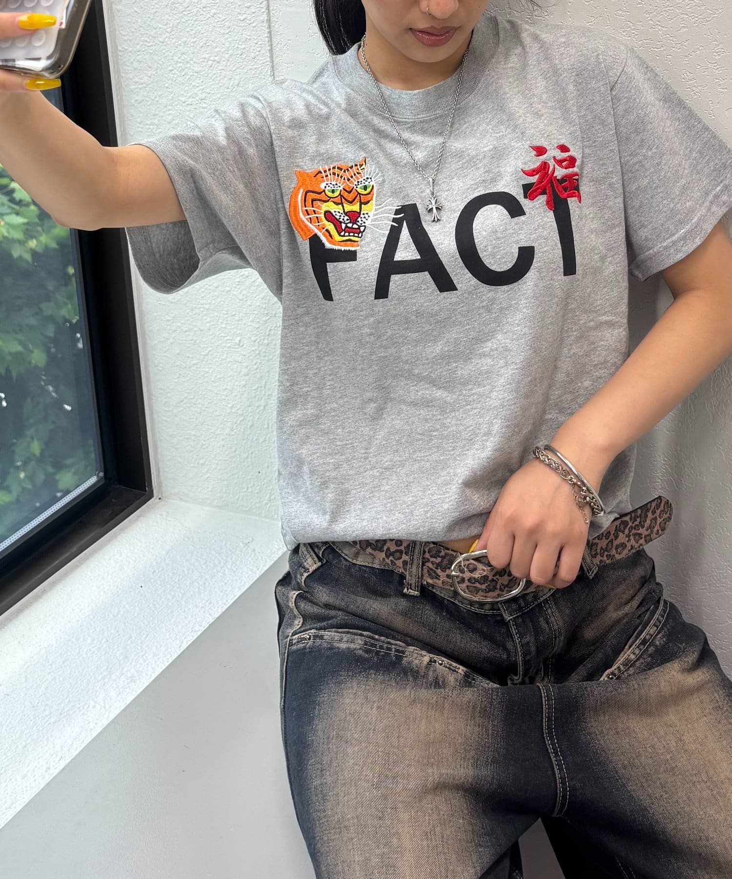 ミリタリーテイスト漂うベトナムジャケットをモチーフにした夏の主役Tシャツ。■デザイン・古着のベトナムジャケット 通称"ベトジャン"をモチーフにした半袖Tシャツ。　アメカジ、ミリタリ