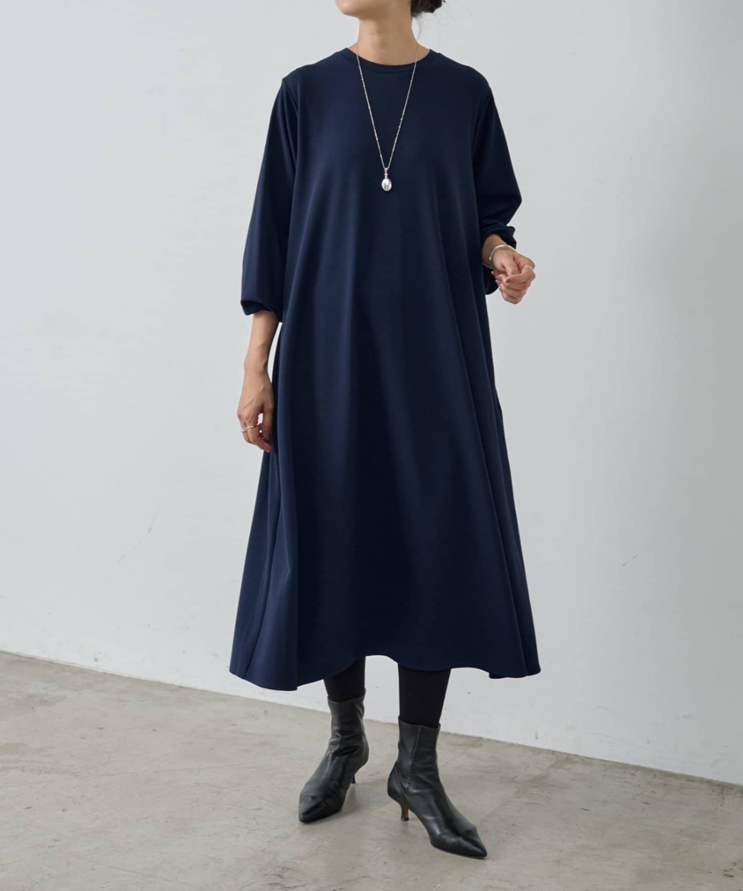 【美品】ビアズリー　LIVETART Tワンピース　黒 BEARDSLEY(ビアズリー) 《LIVETART》 Tワンピース ブラック