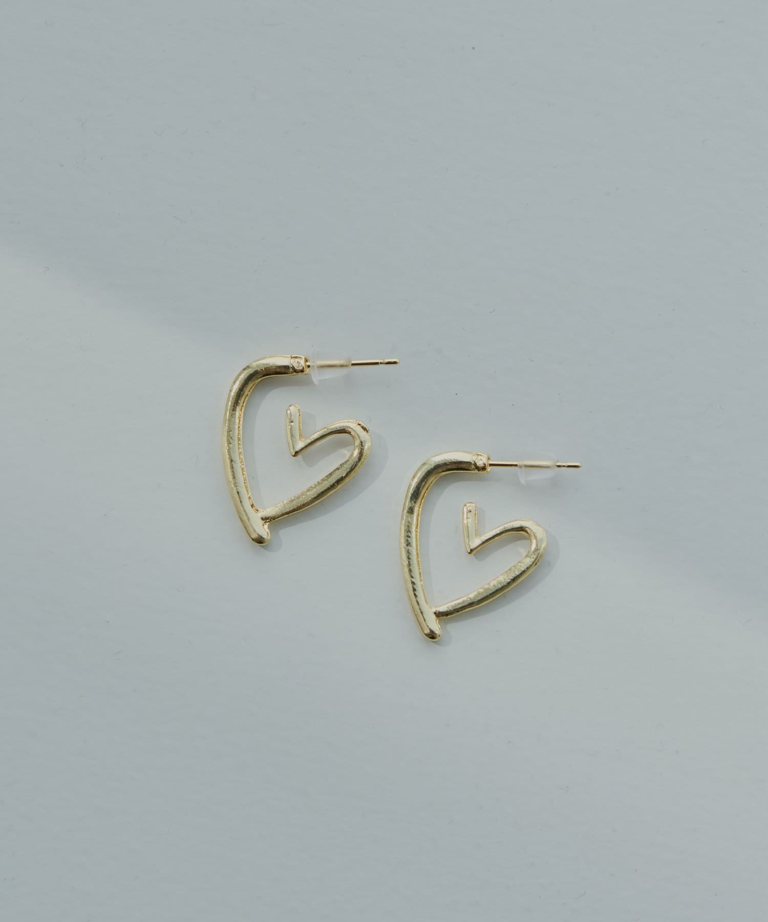 OUTLET(アウトレット) 【Chico】ニュアンスハートピアス