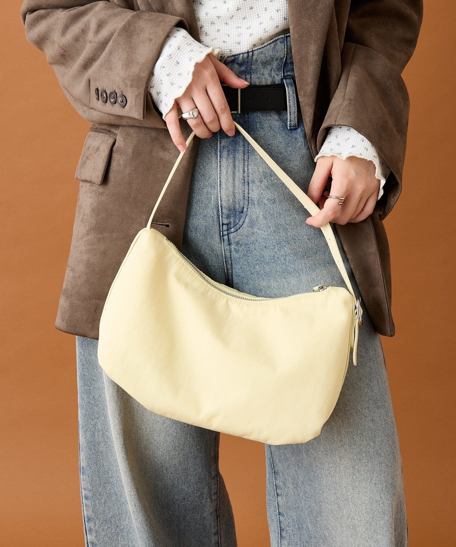 mysticのリングバックルワンハンドBAG