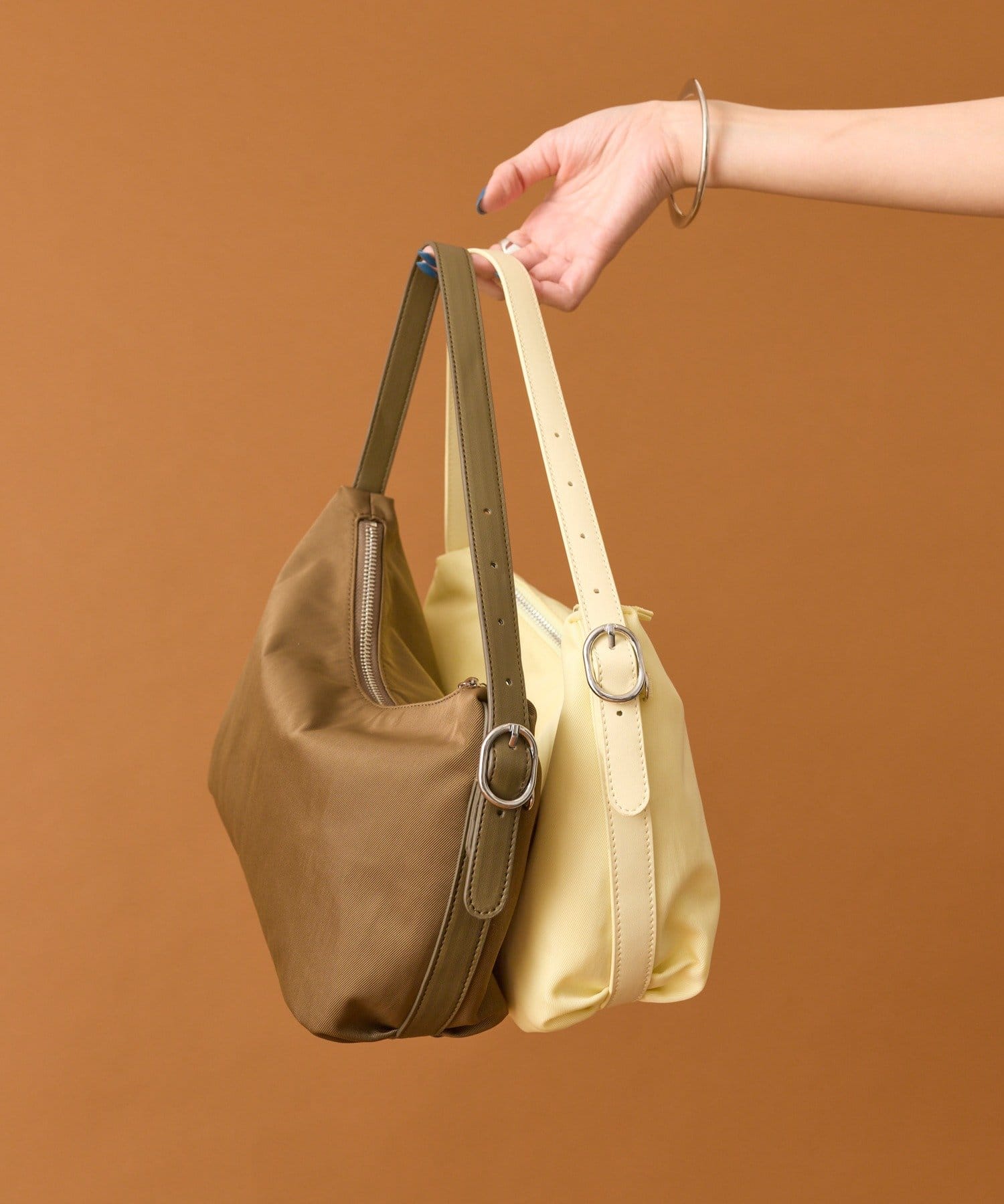 mystic(ミスティック) リングバックルワンハンドBAG