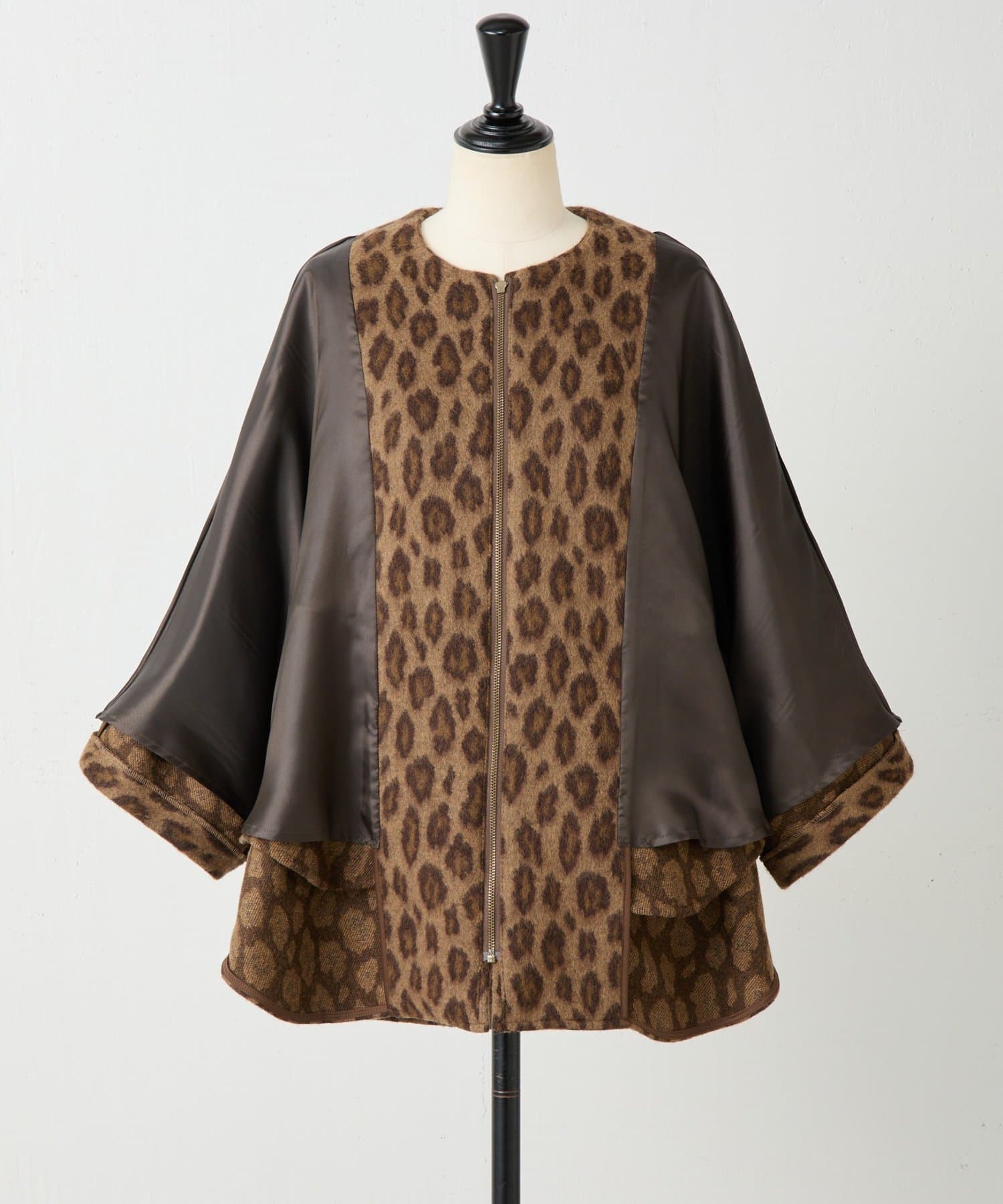 BEARDSLEY(ビアズリー) ウールポンチョコート