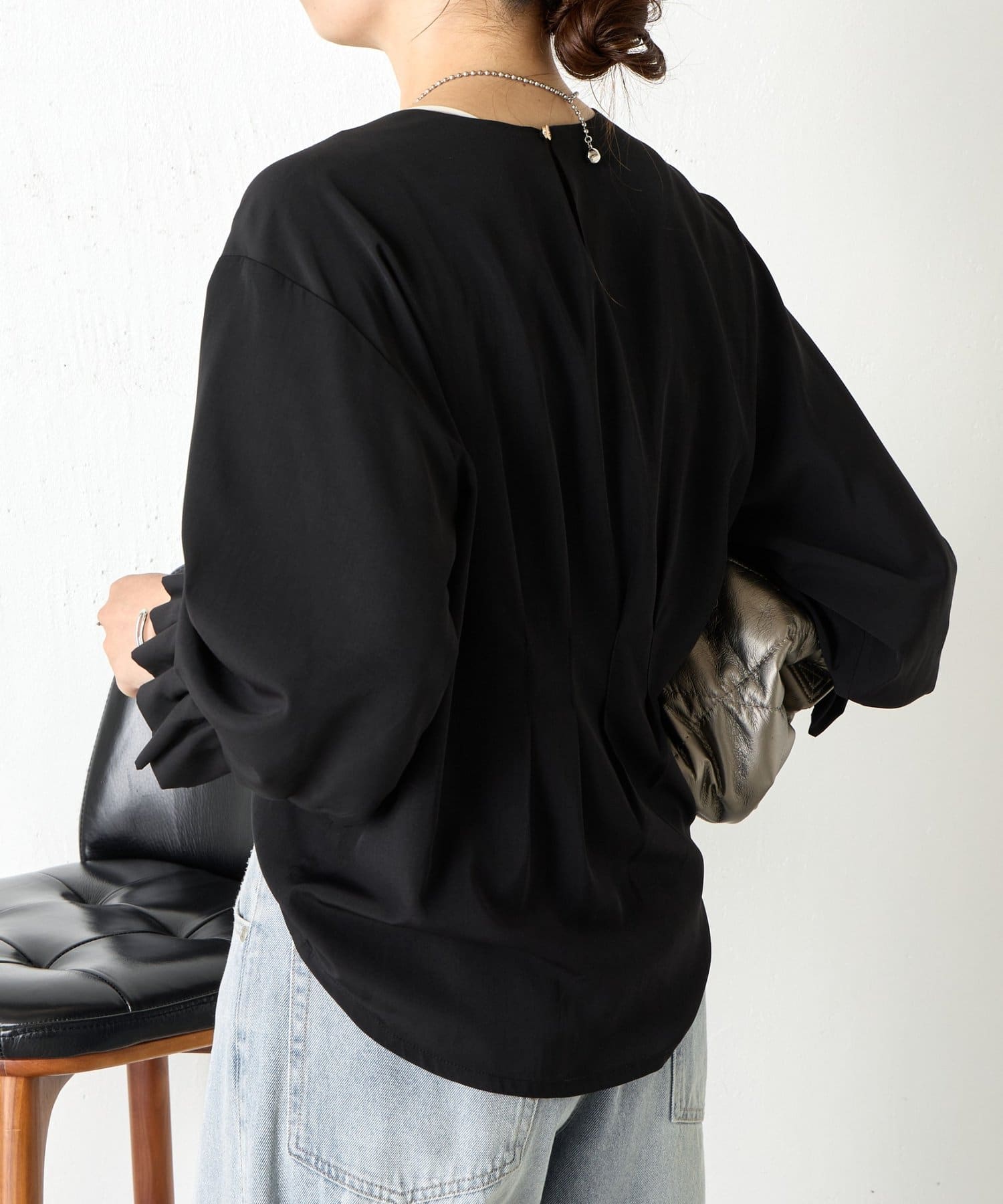 Jena　espace merveilleux(ジェナ　エスパスメルヴェイユ) バックタックブラウス