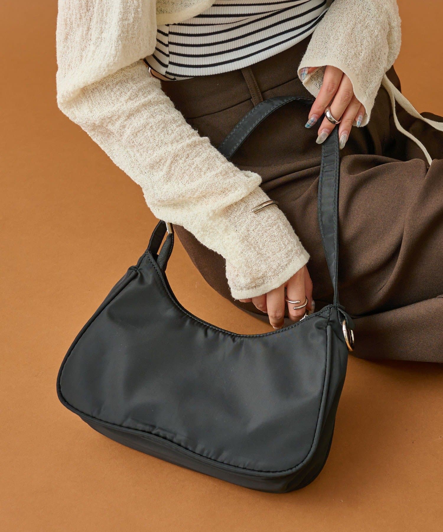 mysticのリングナイロンBAG